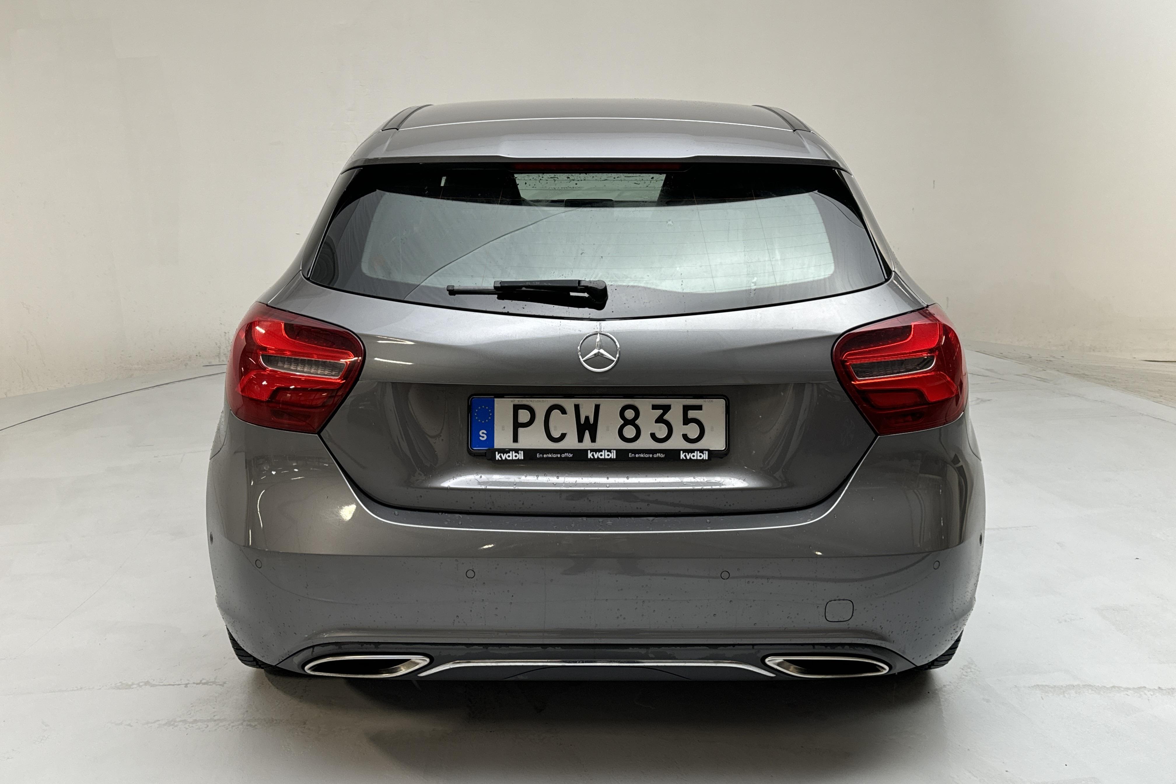 Mercedes A 180 5dr W176 (122hk) - 168 530 km - Käsitsi - Dark Grey - 2017