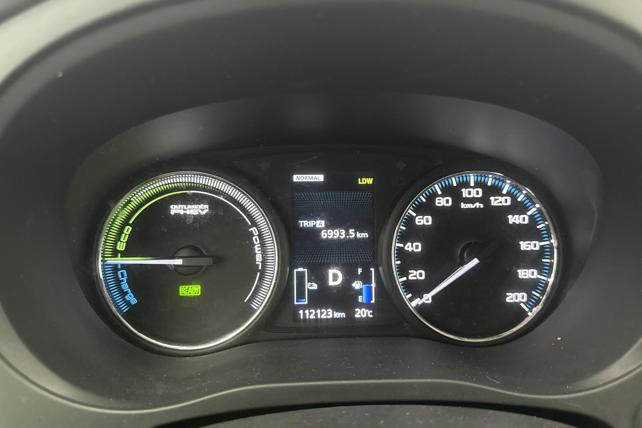 Mitsubishi Outlander 2.0 Plug-in Hybrid 4WD (121hk) - 112 120 km - Automaatne - valge - 2018