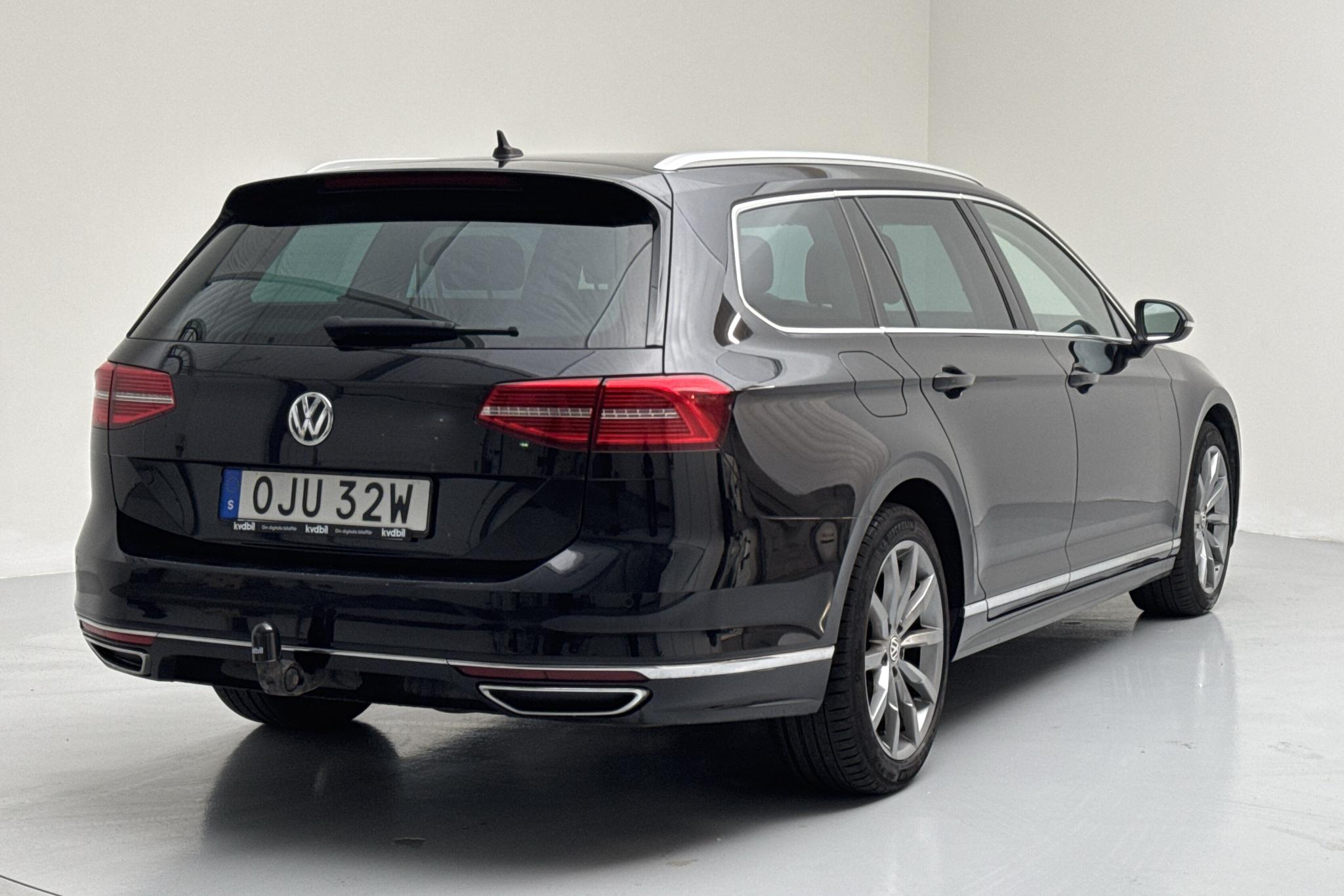 VW Passat 2.0 TDI Sportscombi (190hk) - 212 850 km - Automatic - black - 2019