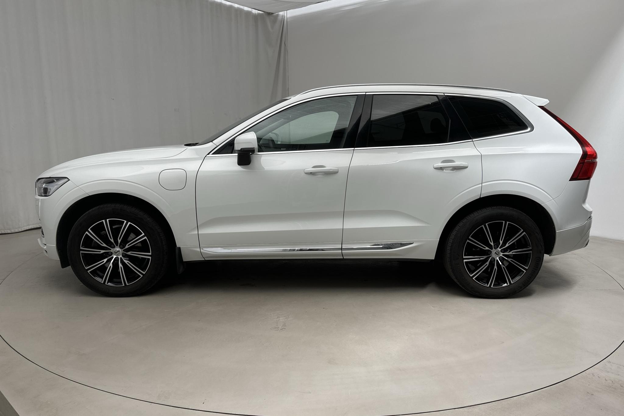 Volvo XC60 T6 AWD Recharge (340hk) - 71 320 km - Automaattinen - valkoinen - 2021