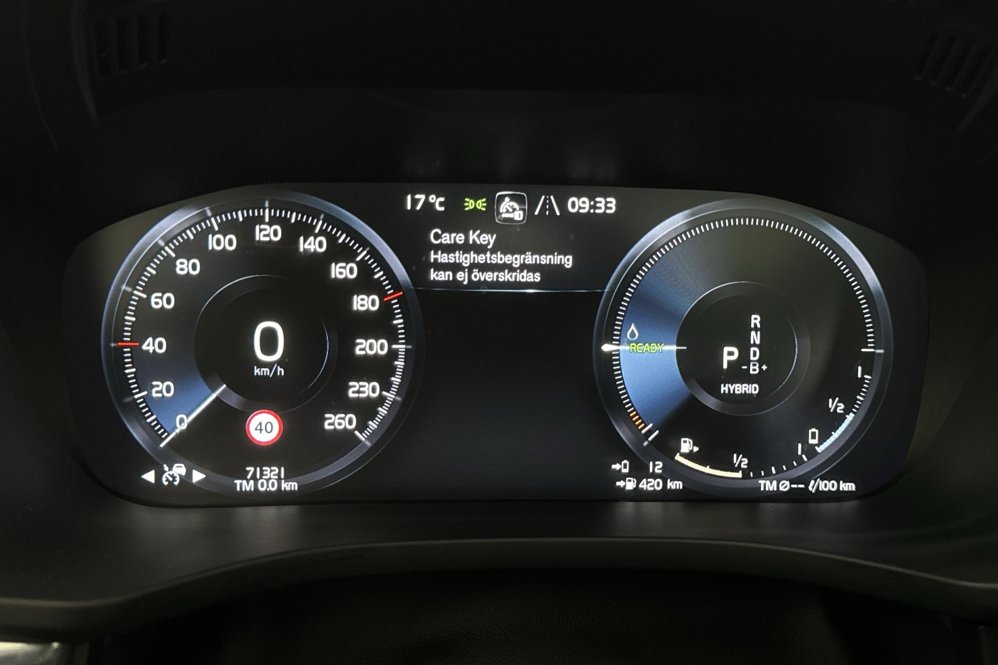 Volvo XC60 T6 AWD Recharge (340hk) - 71 320 km - Automatyczna - biały - 2021