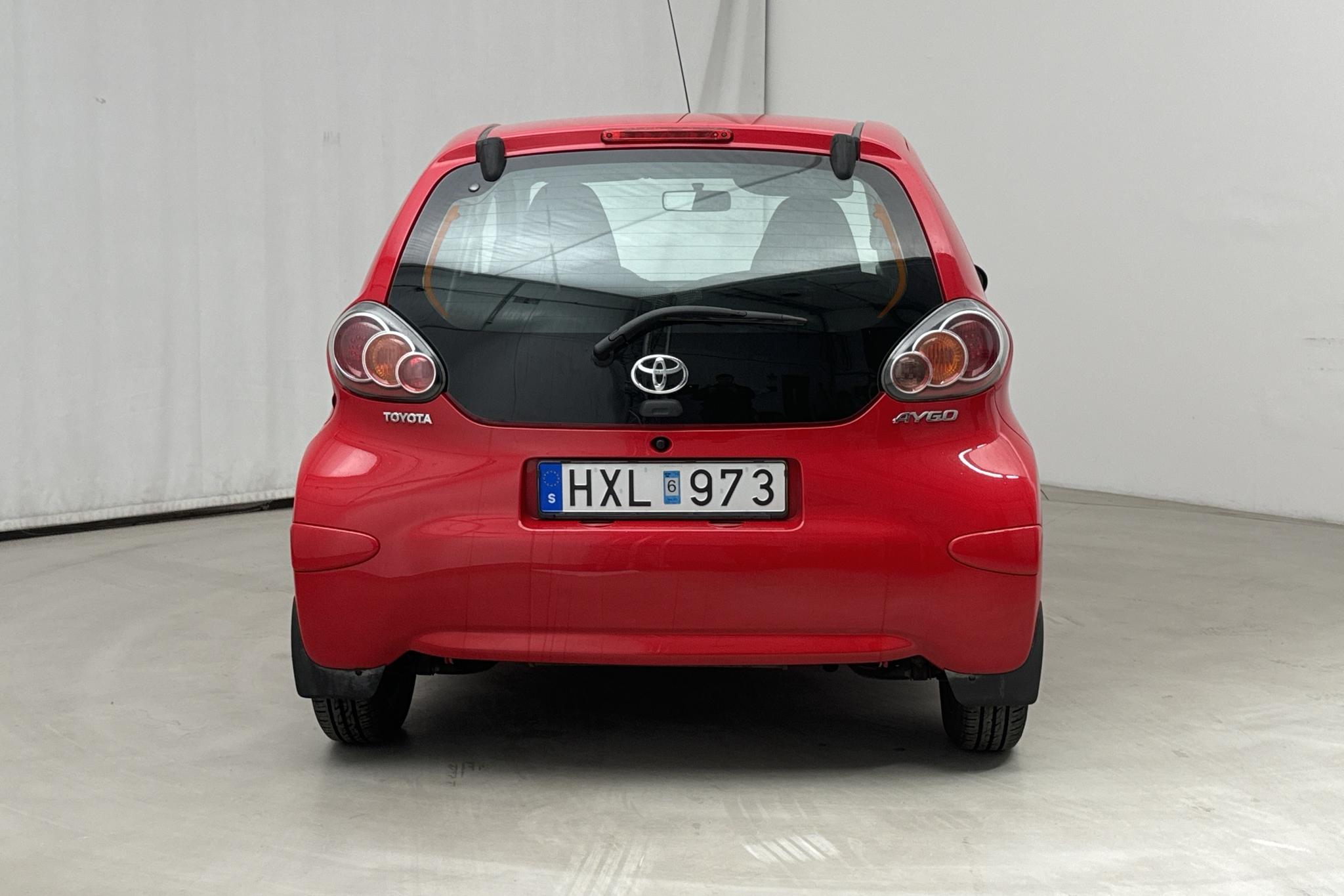 Toyota Aygo 1.0 VVT-i 5dr (68hk) - 80 380 km - Käsitsi - punane - 2009