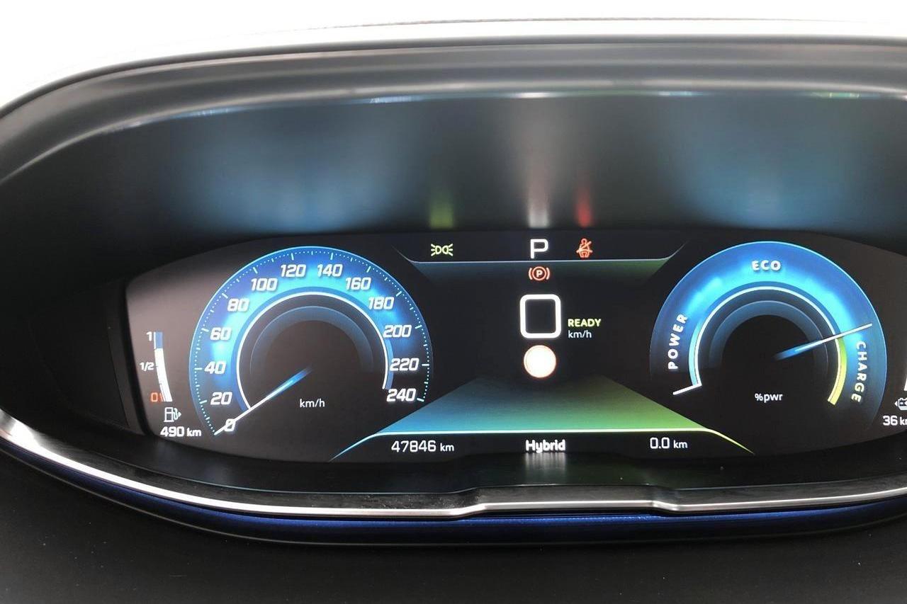 Peugeot 3008 1.6 Plug-in Hybrid 4 (300hk) - 47 840 km - Automatyczna - biały - 2020