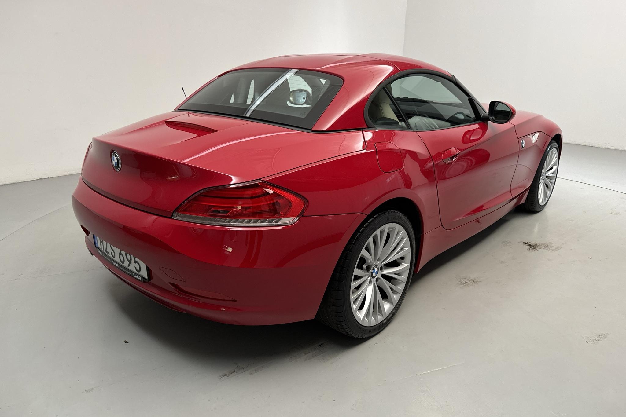 BMW Z4 sDrive 23i Roadster (204hk) - 14 441 mil - Manuell - röd - 2010