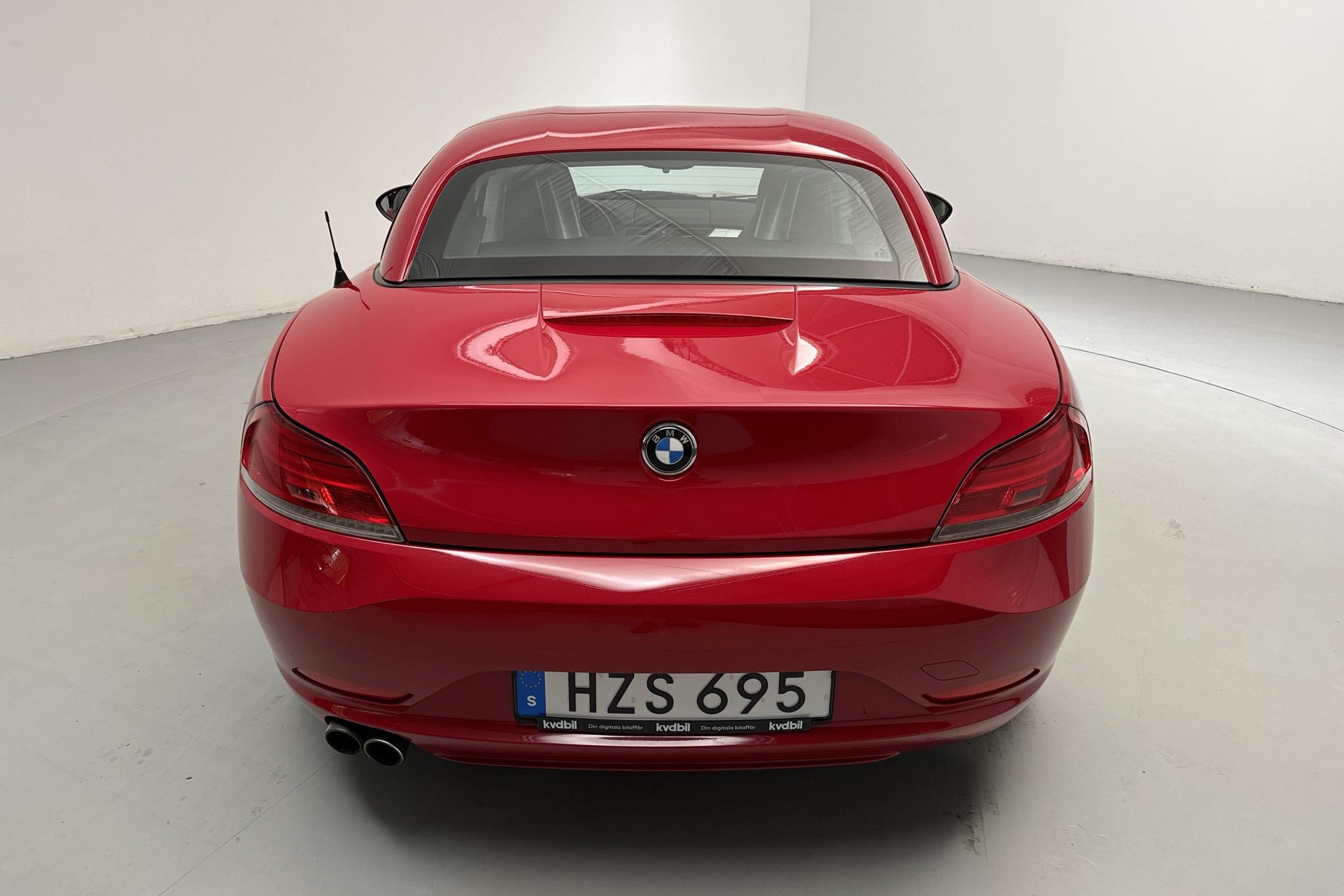 BMW Z4 sDrive 23i Roadster (204hk) - 144 410 km - Käsitsi - punane - 2010