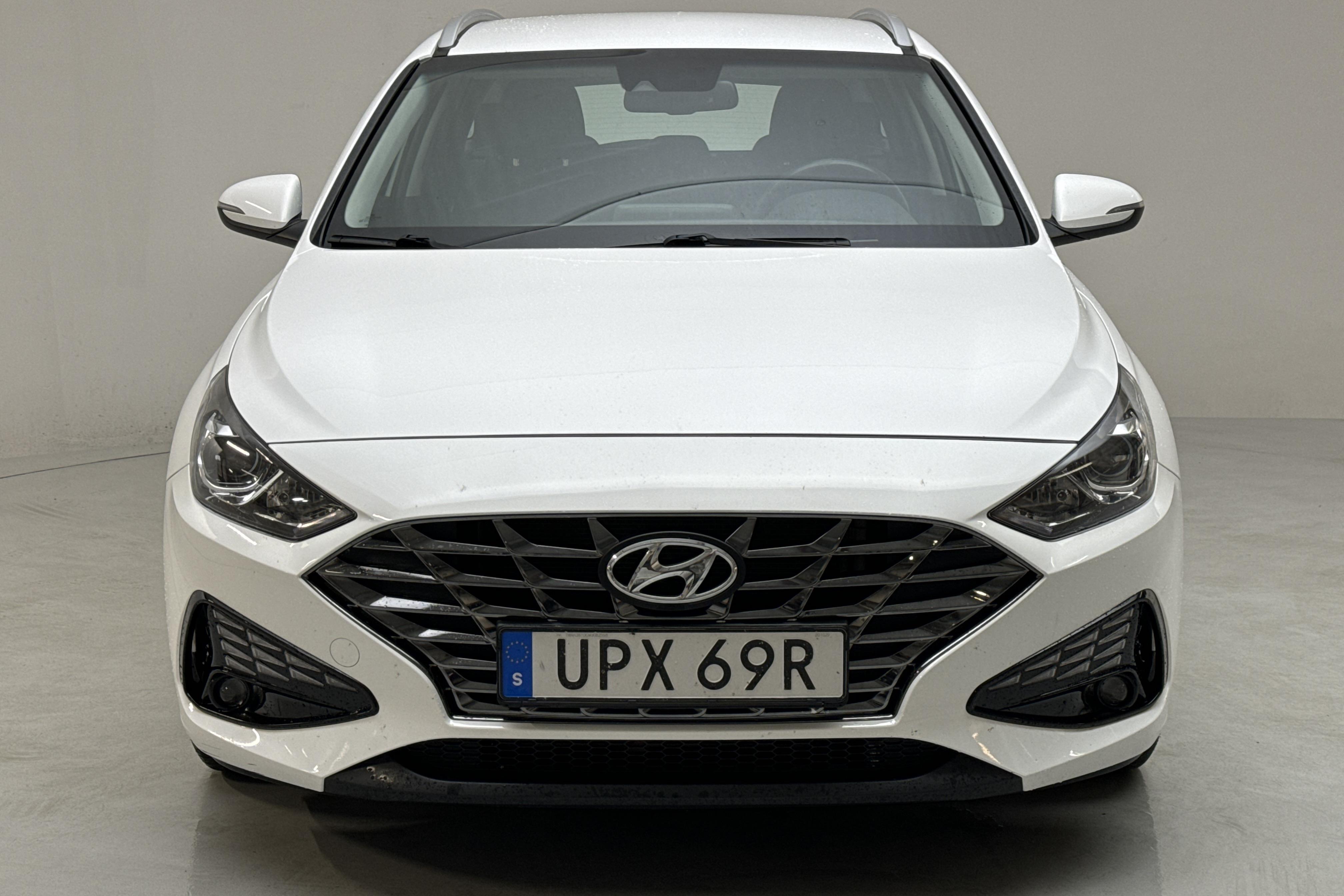 Hyundai i30 1.5 T-GDi Kombi (159hk) - 118 350 km - Automatic - white - 2021