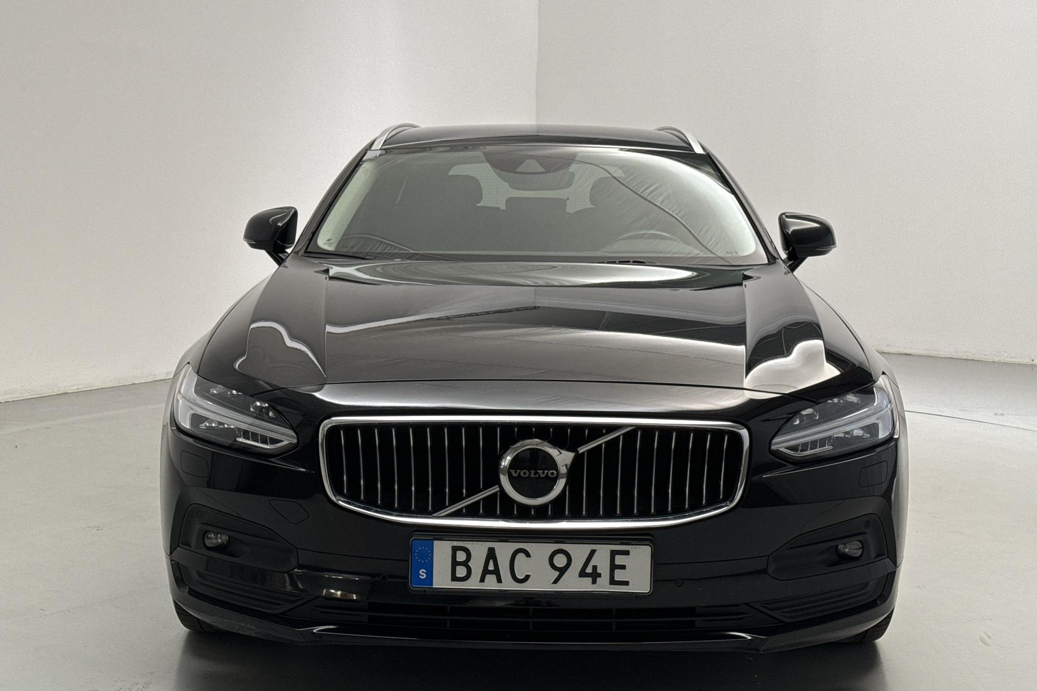 Volvo V90 D4 (190hk) - 101 960 km - Automatic - black - 2021