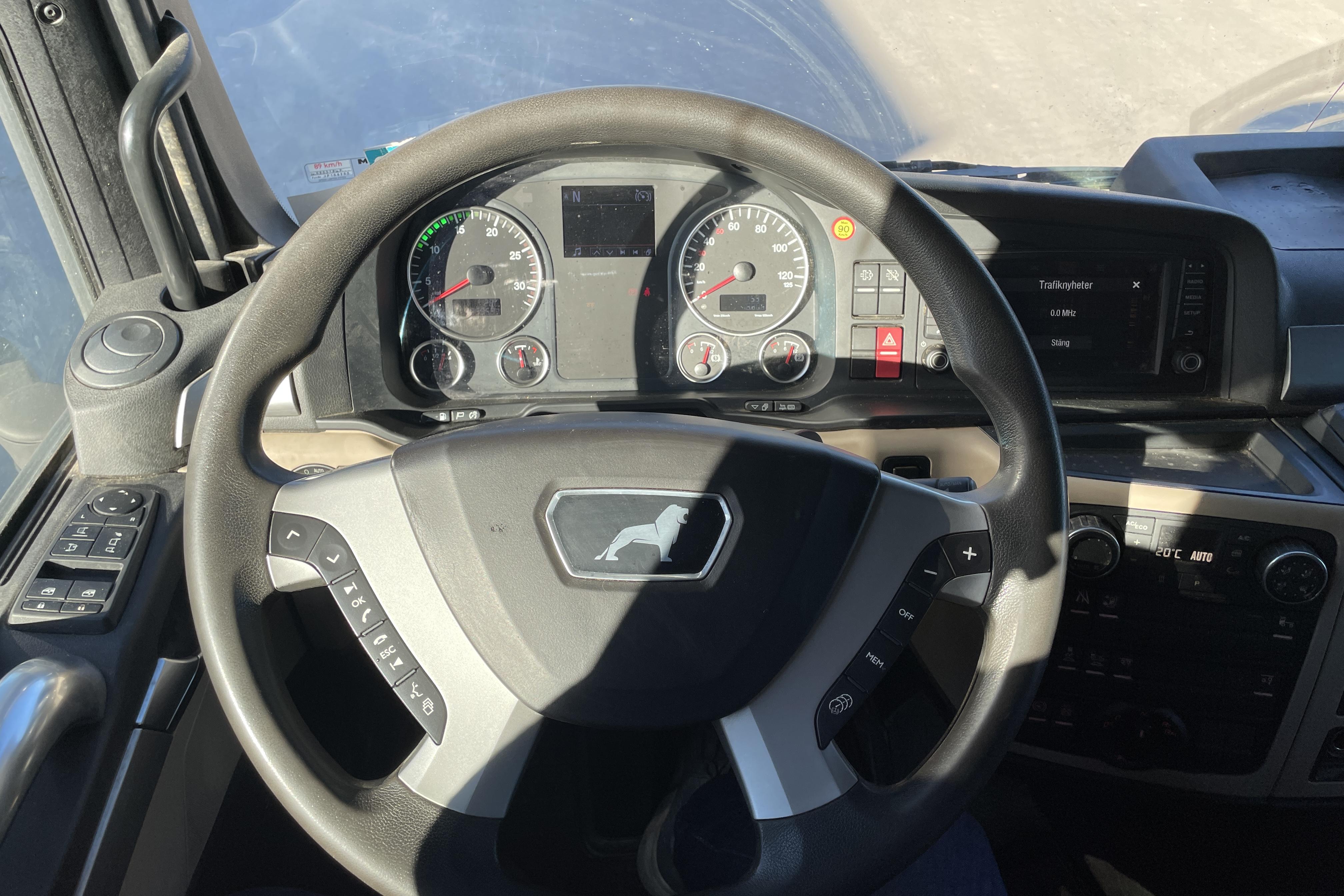 MAN TGX 28.500 - 285 958 km - Automat - vit - 2018