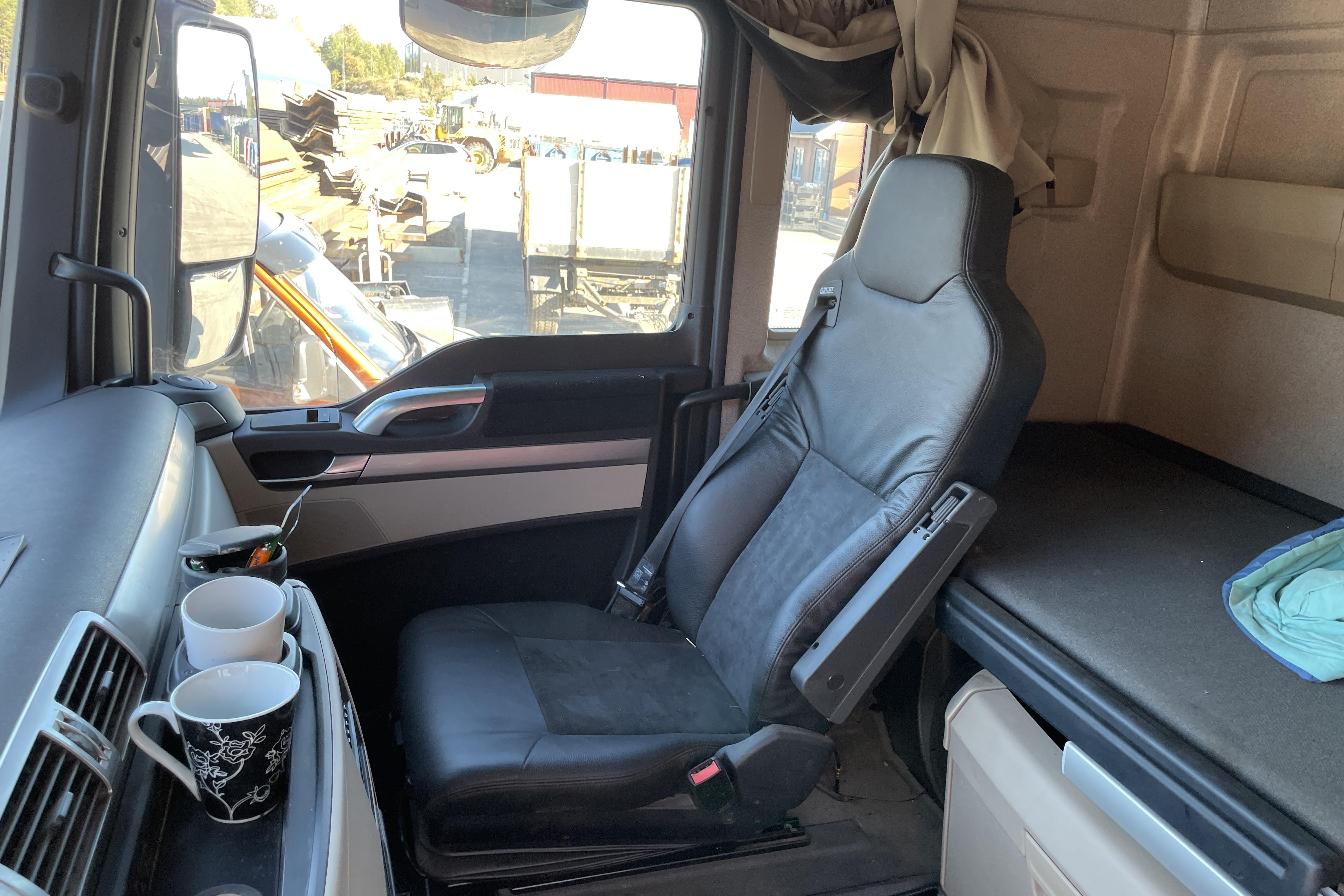 MAN TGX 28.500 - 285 958 km - Automat - vit - 2018