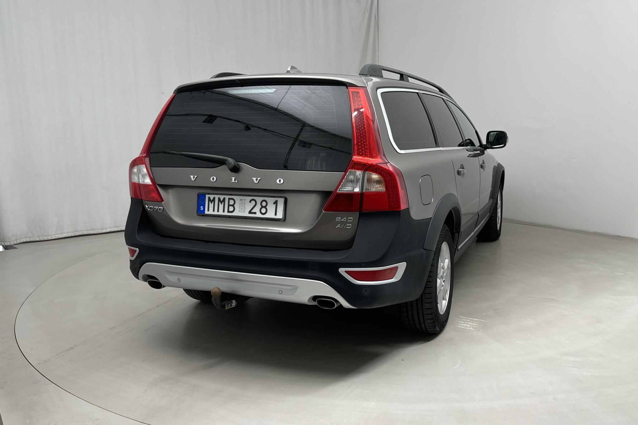 Volvo XC70 II 2.4D AWD (163hk) - 217 790 km - Automatic - gray - 2010