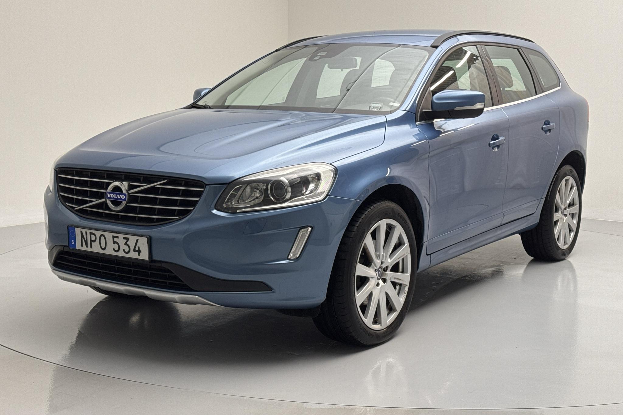 Volvo XC60 D4 2WD (181hk) - 18 521 mil - Automat - blå - 2015