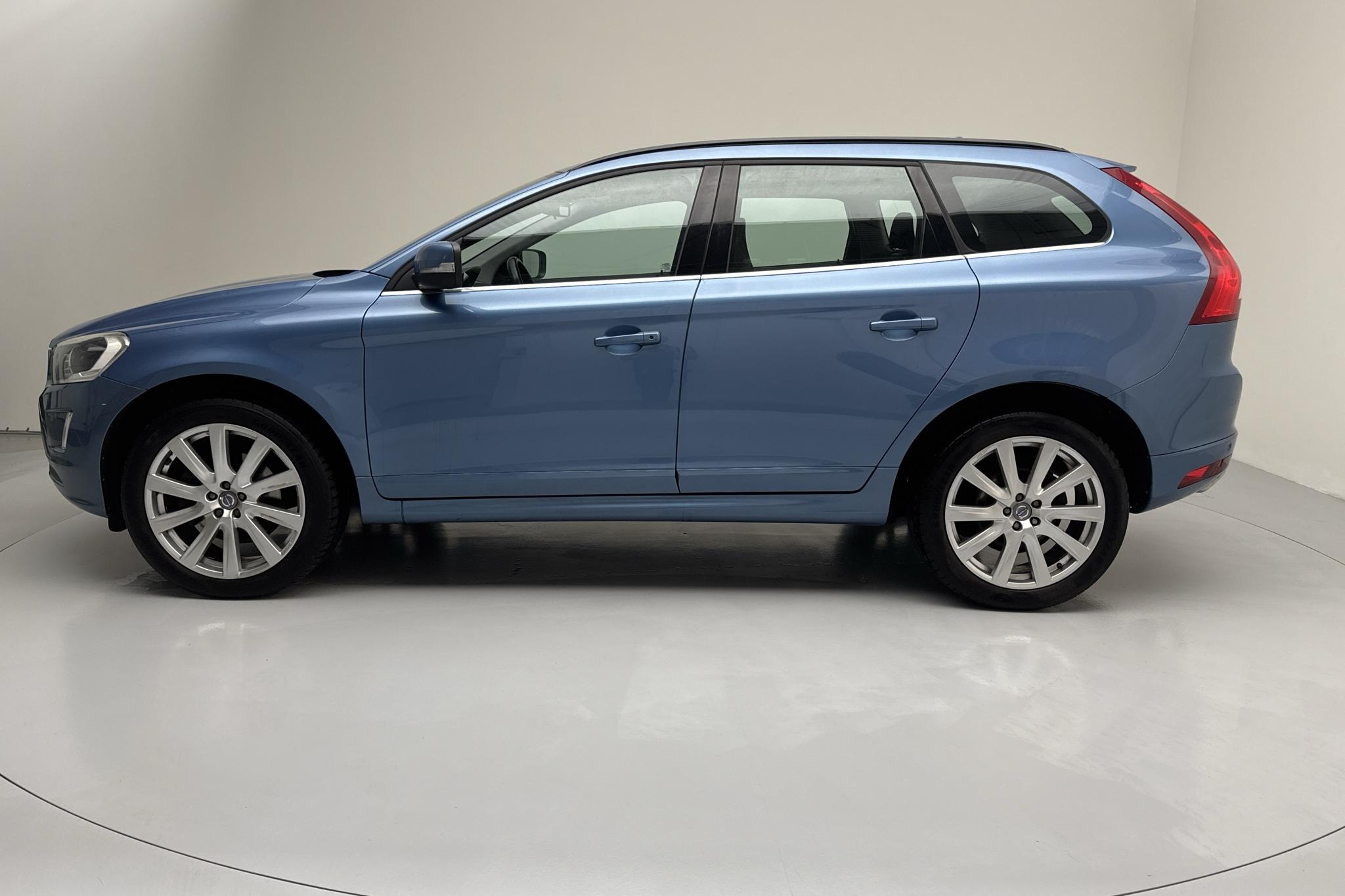 Volvo XC60 D4 2WD (181hk) - 185 210 km - Automatic - blue - 2015