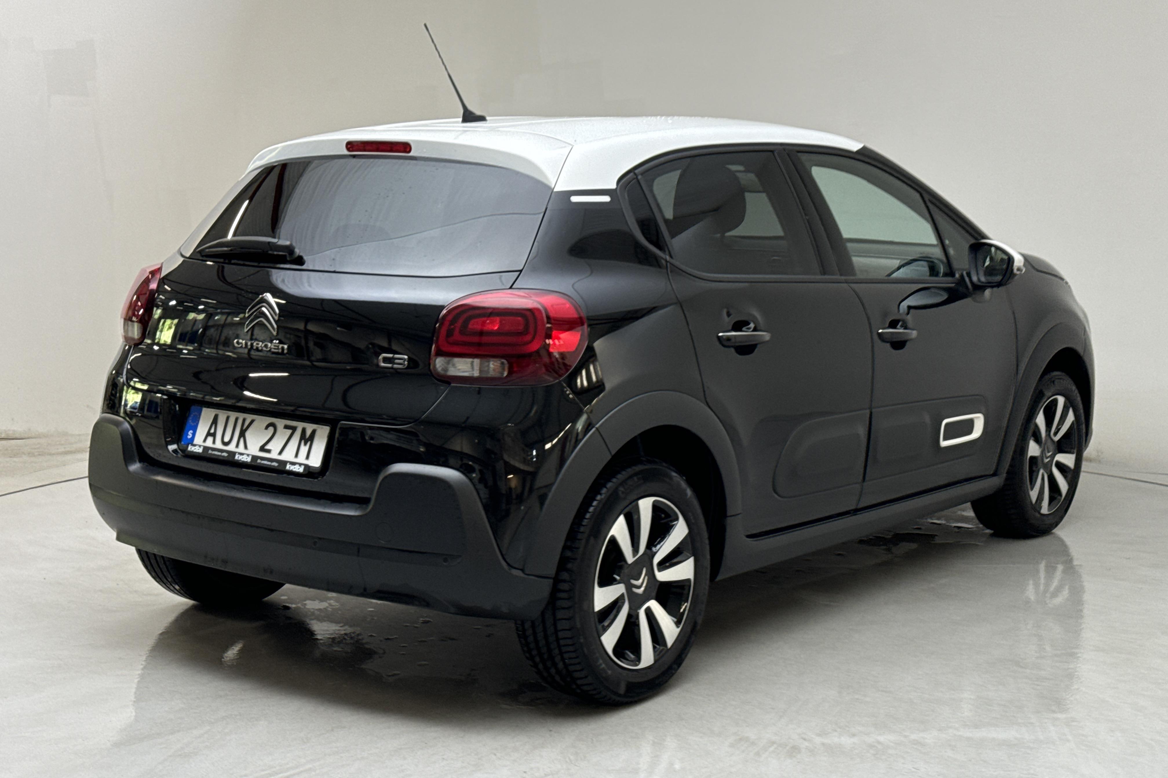 Citroen C3 PureTech (110hk) - 13 000 km - Automatyczna - czarny - 2023