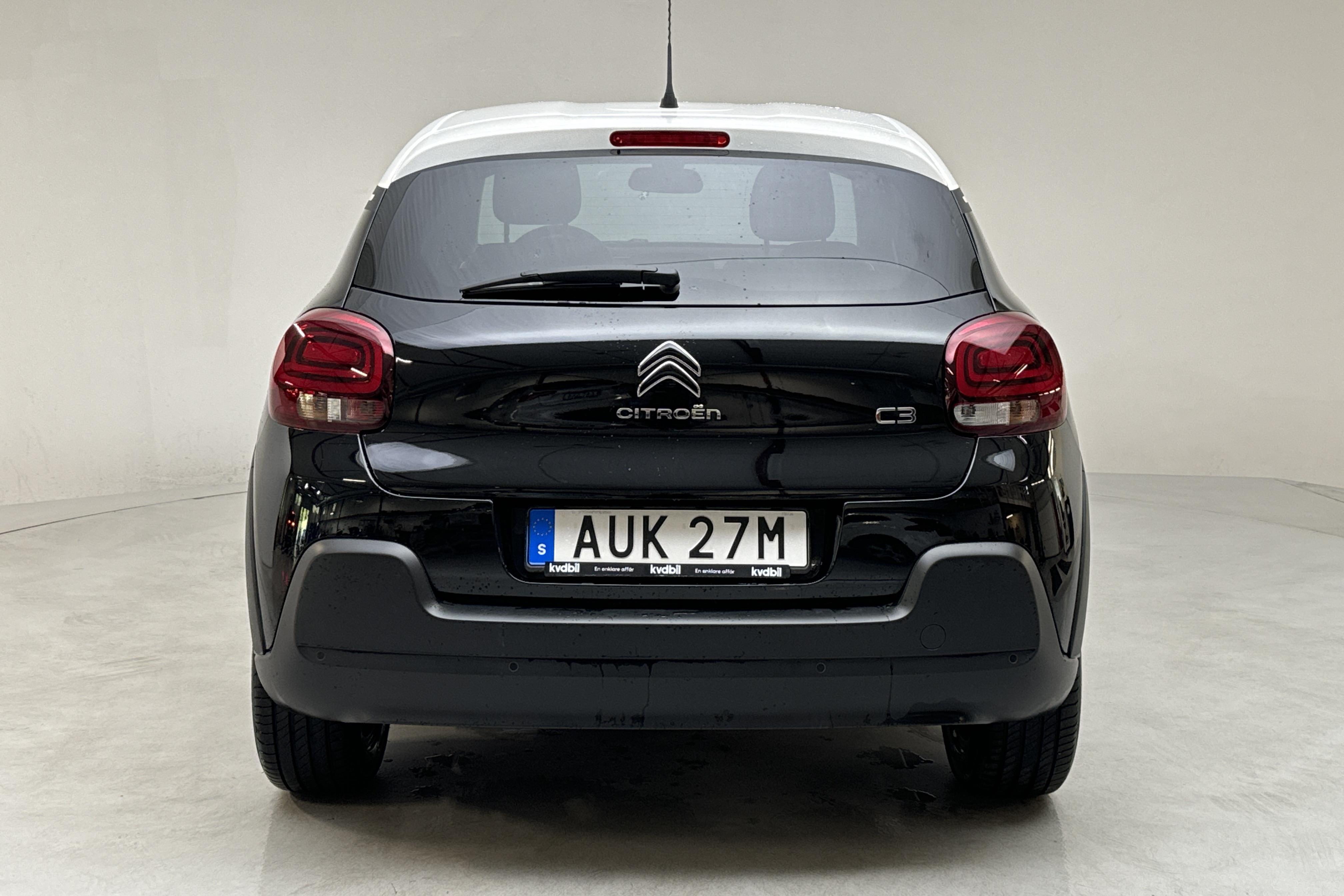 Citroen C3 PureTech (110hk) - 1 300 mil - Automat - svart - 2023