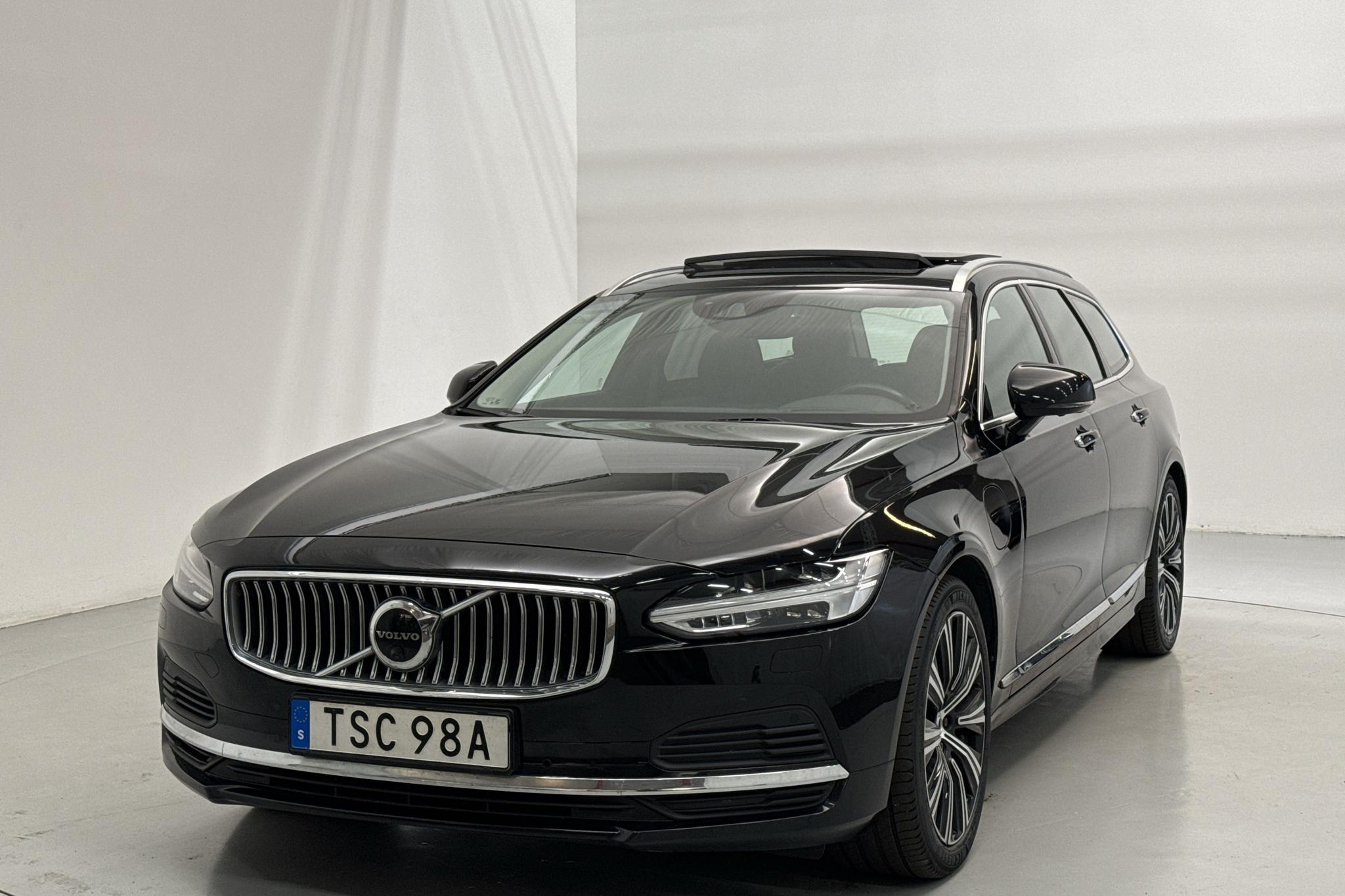 Volvo V90 T6 AWD Recharge (340hk) - 92 000 km - Automatic - black - 2021