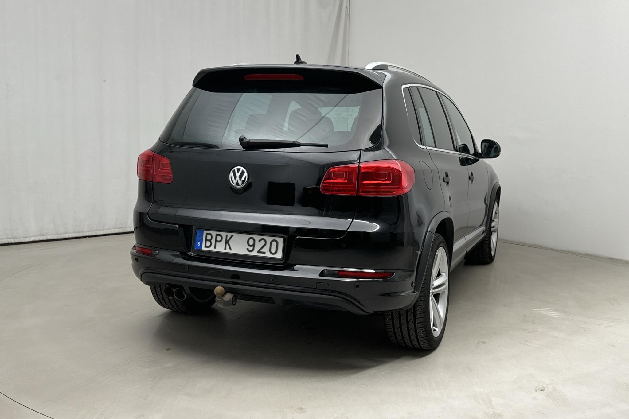 VW Tiguan 2.0 TDI 4MOTION BlueMotion Technology (140hk) - 21 141 mil - Automat - svart - 2013