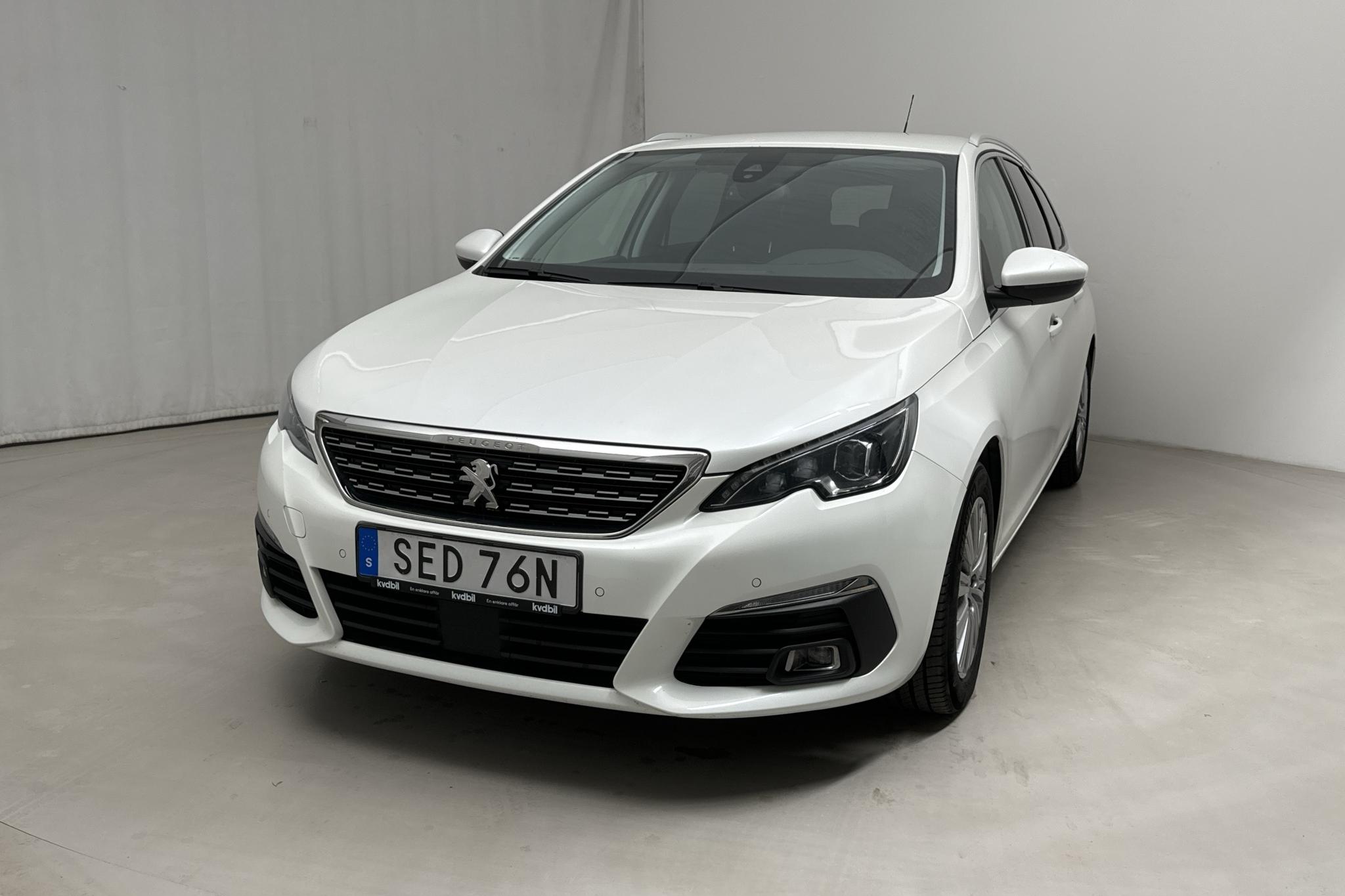 Peugeot 308 SW PureTech (130hk) - 90 540 km - Automaatne - valge - 2021