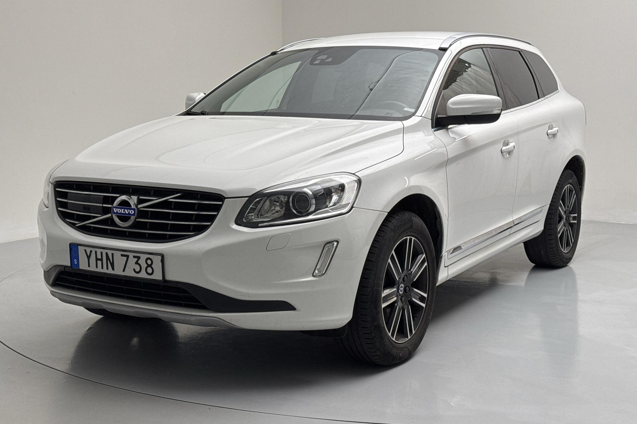 Volvo XC60 D4 AWD (190hk) - 182 500 km - Automaattinen - valkoinen - 2017