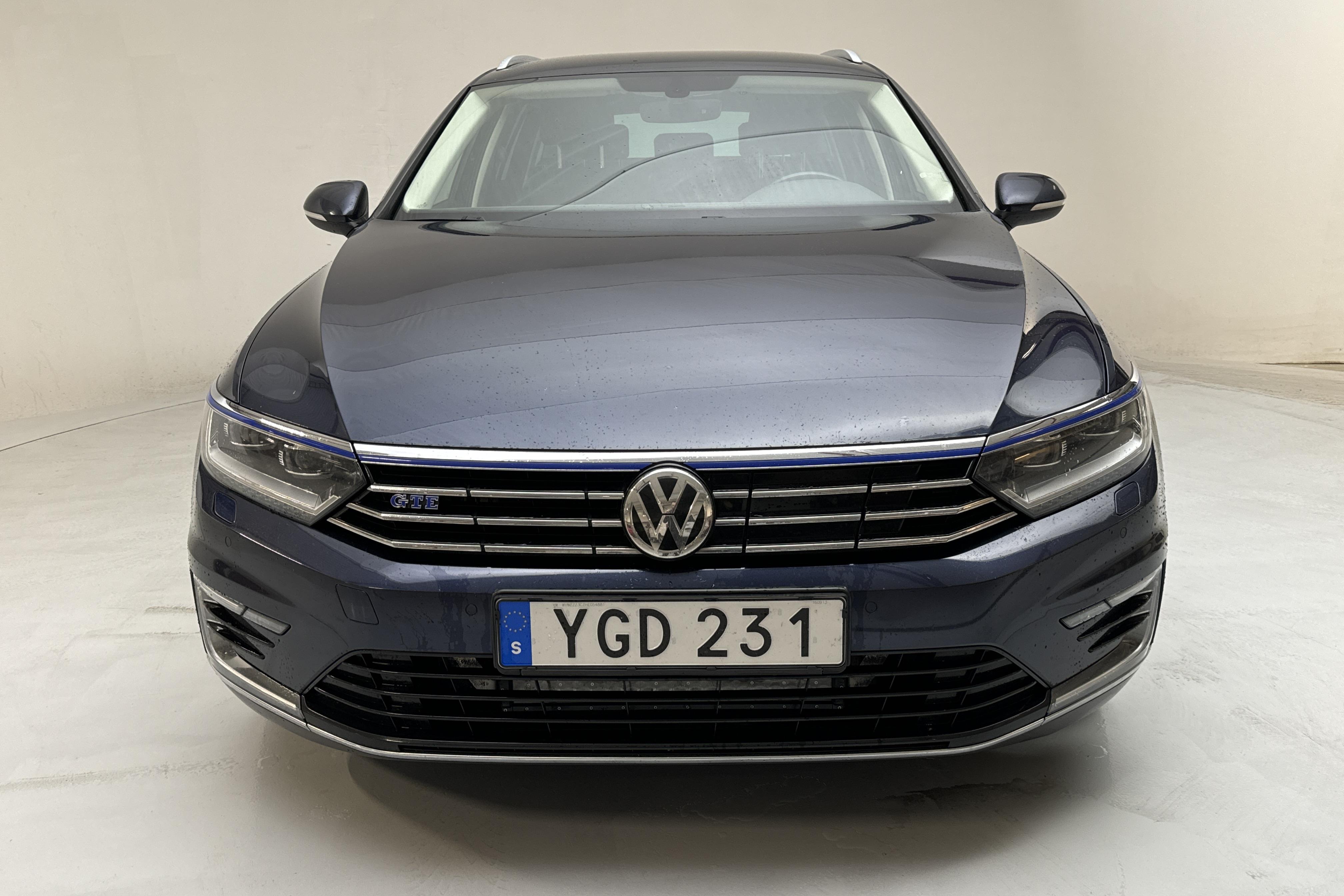 VW Passat 1.4 Plug-in-Hybrid Sportscombi (218hk) - 153 730 km - Automaattinen - Dark Blue - 2017