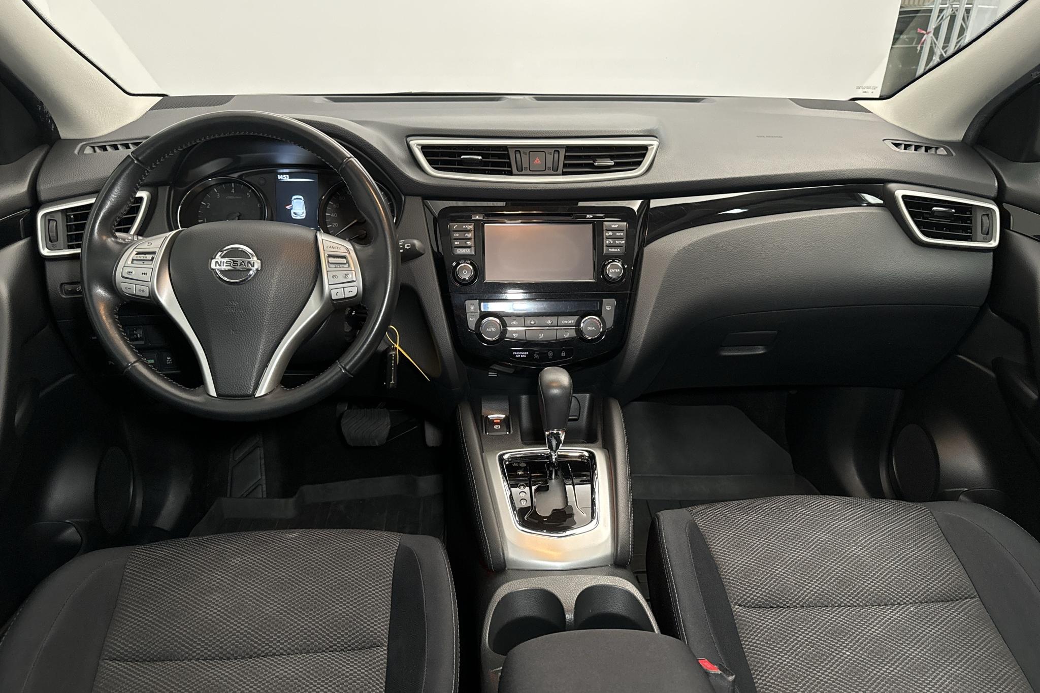 Nissan Qashqai 1.2 (115hk) - 115 710 km - Automaattinen - harmaa - 2015