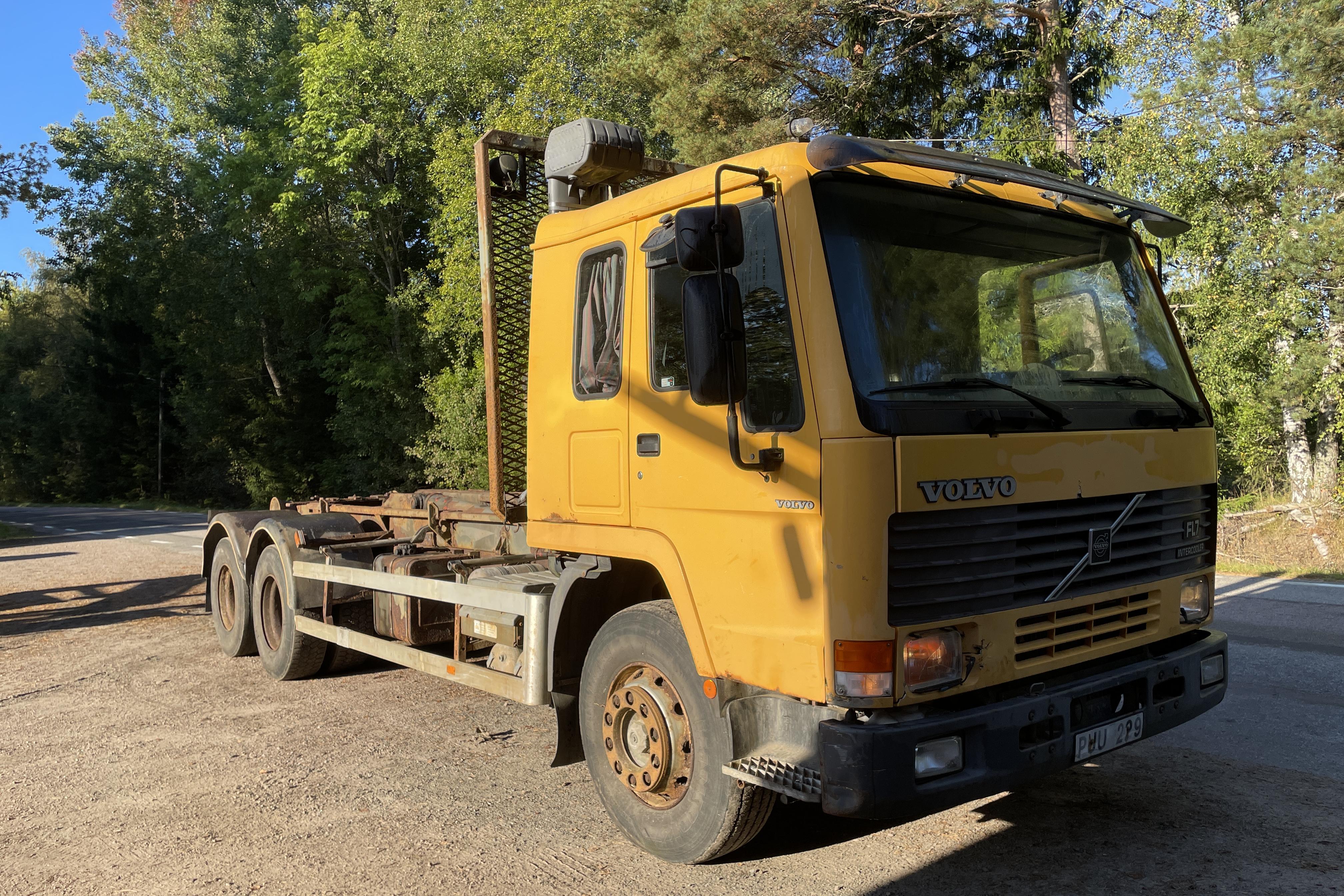 Volvo FL7 - 367 678 km - Manuaalinen - 1994