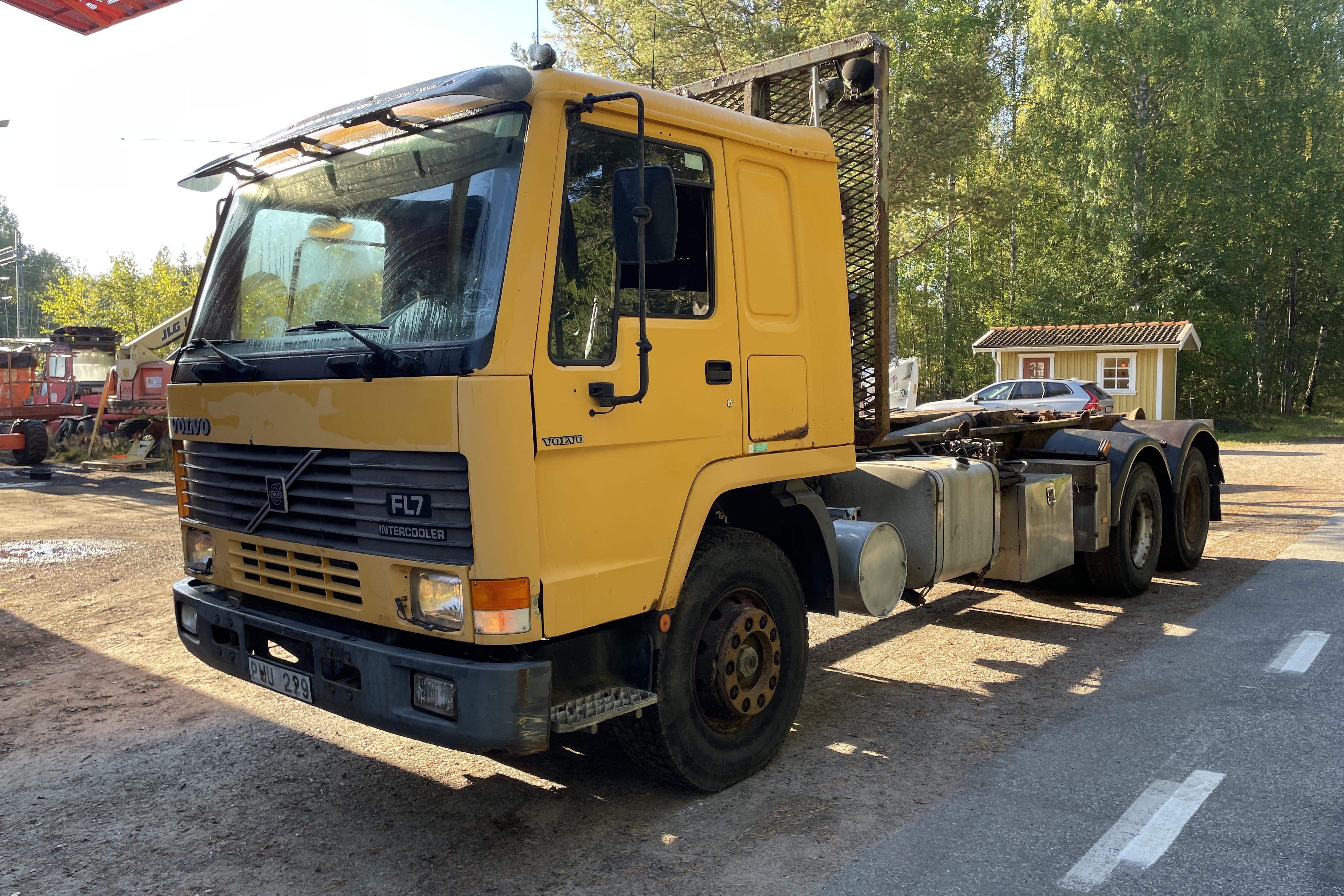 Volvo FL7 - 367 678 km - Manuaalinen - 1994