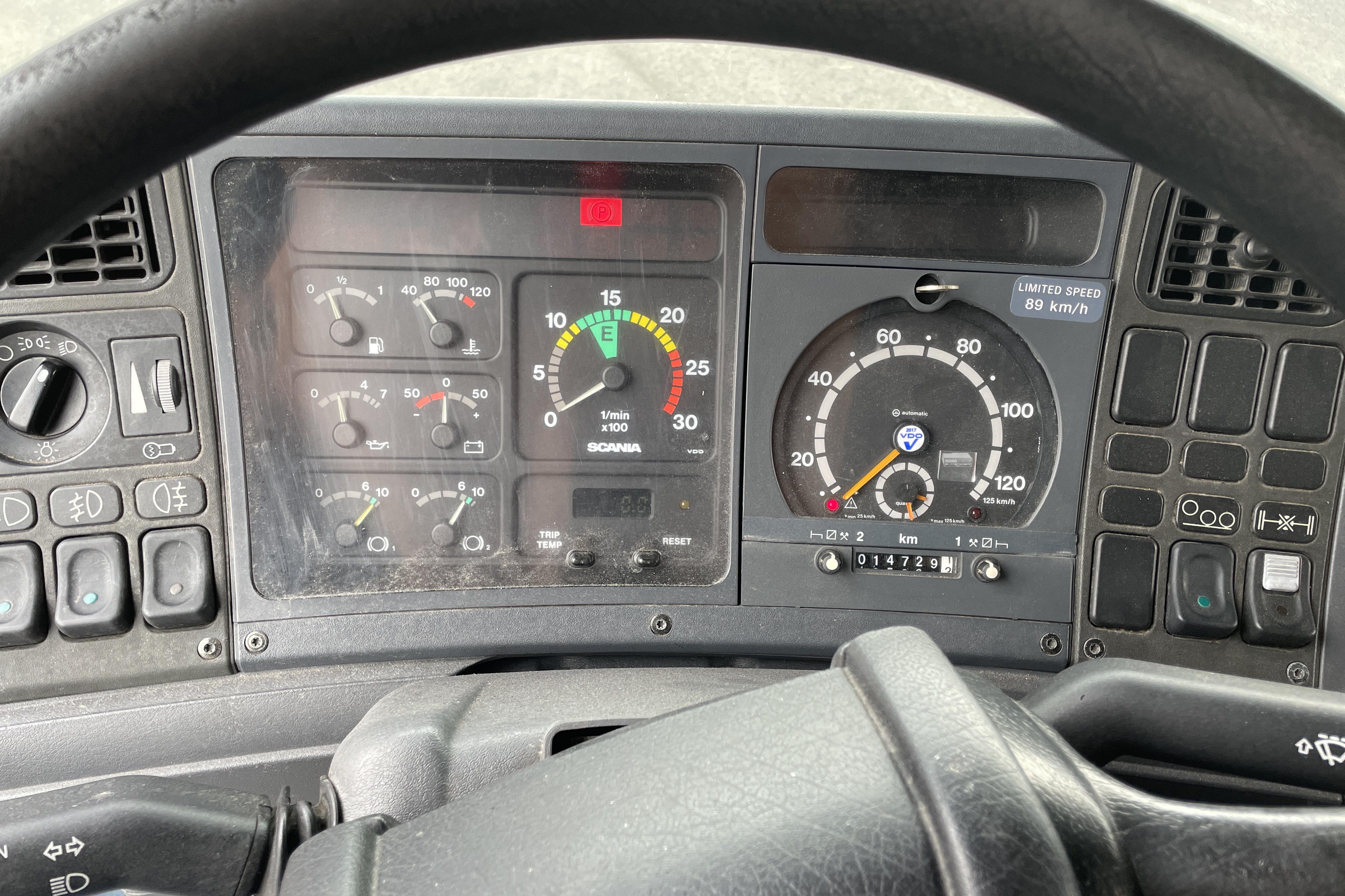 Scania R124 - 14 729 km - Manualna - biały - 1998