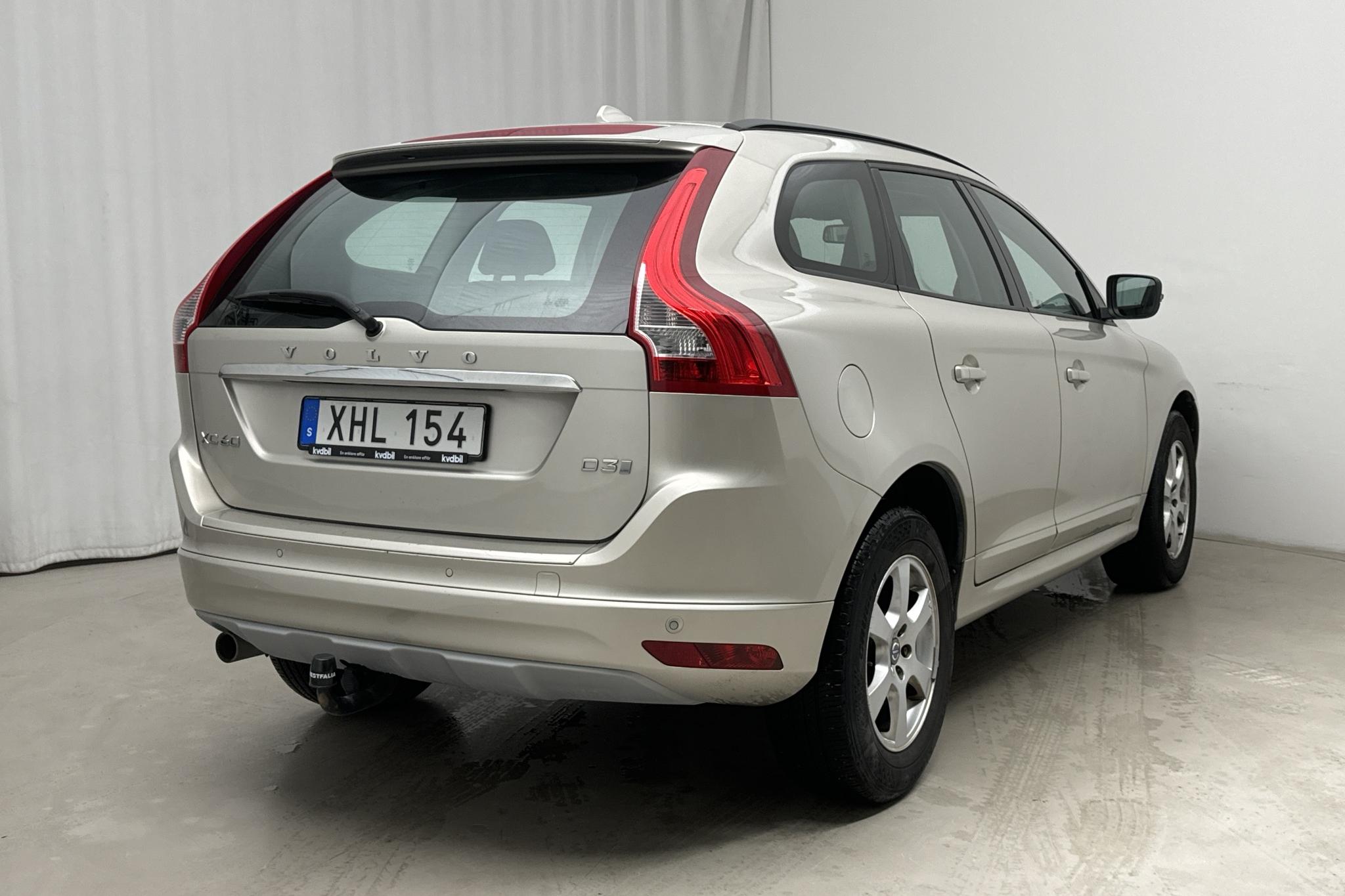 Volvo XC60 D3 2WD (150hk) - 175 980 km - Manualna - Light Brown - 2017