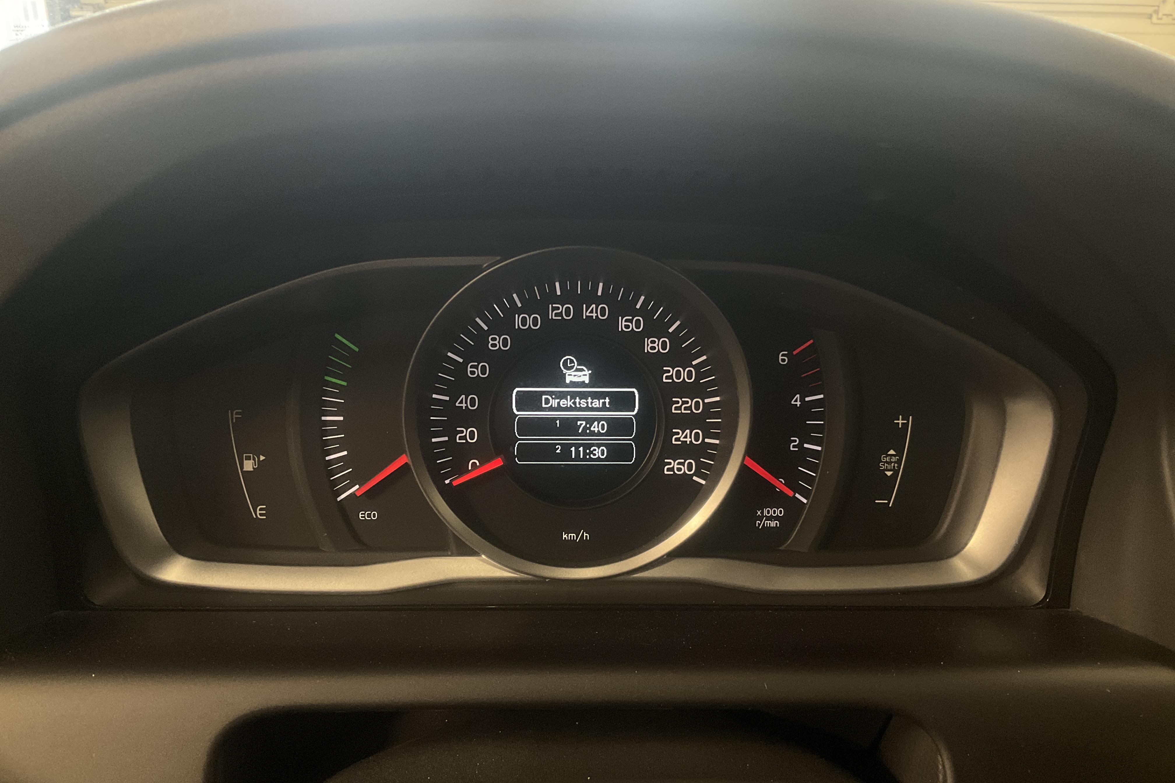 Volvo XC60 D3 2WD (150hk) - 175 980 km - Käsitsi - Light Brown - 2017