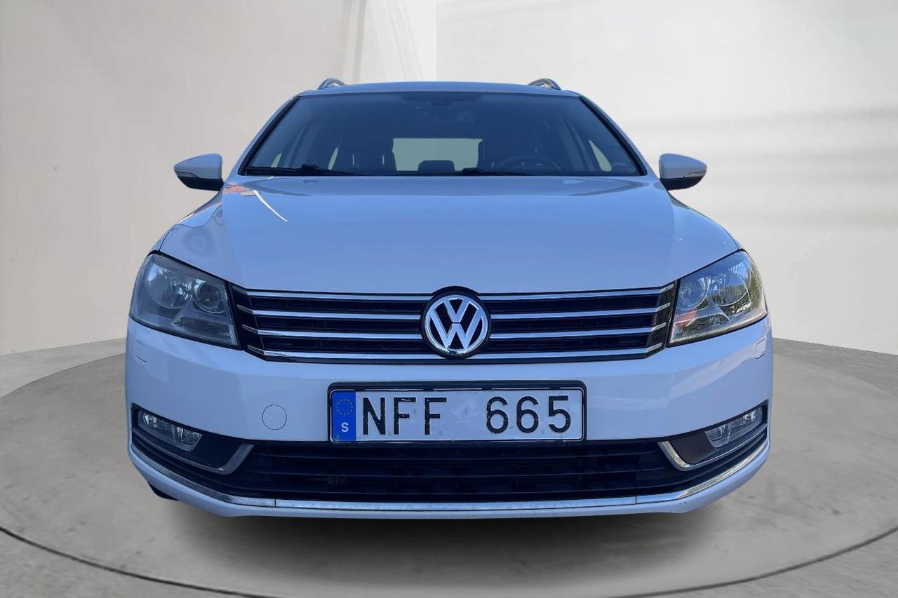 VW Passat 1.4 TSI EcoFuel Variant (150hk) - 165 440 km - Automatic - white - 2013