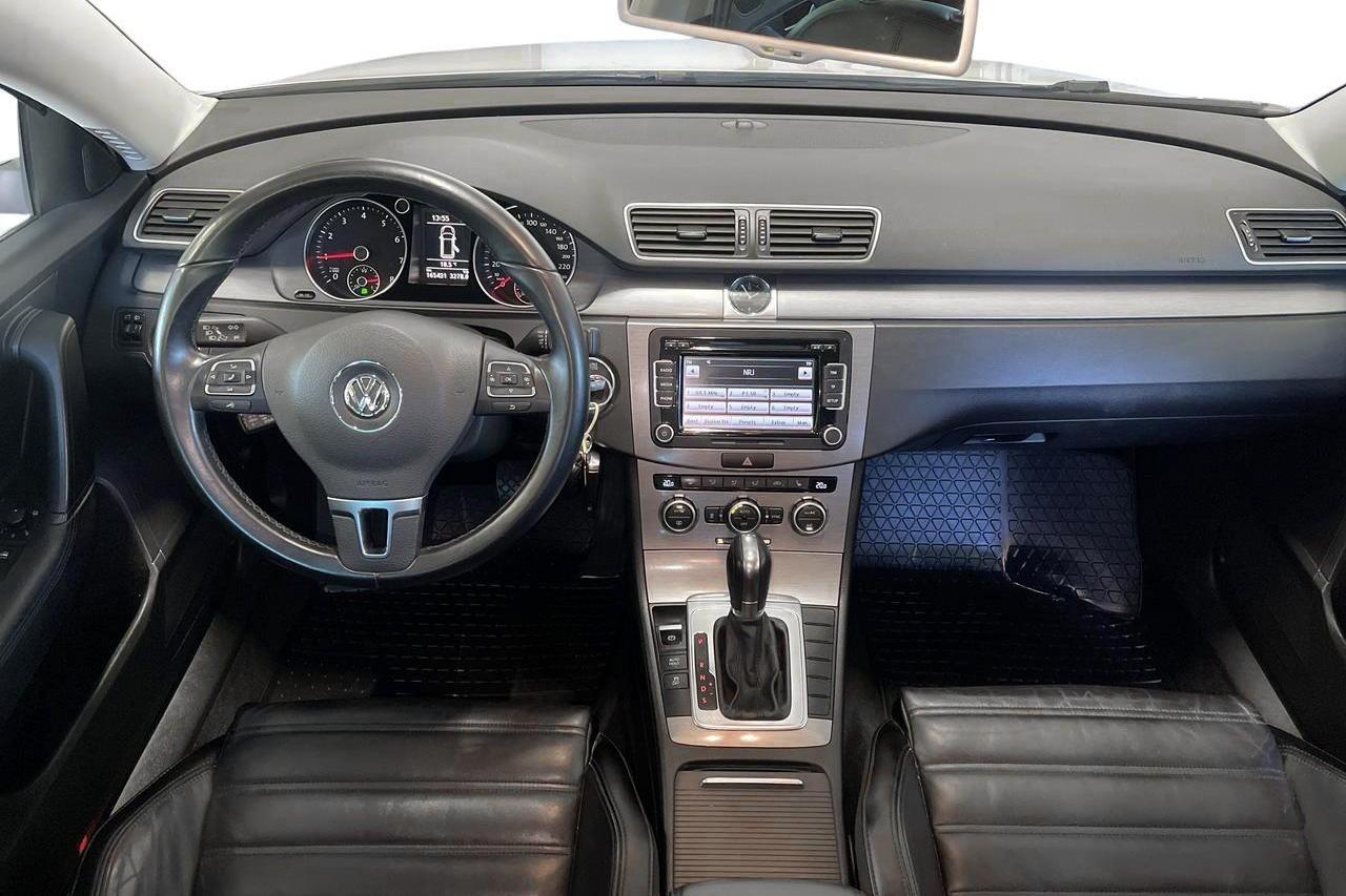 VW Passat 1.4 TSI EcoFuel Variant (150hk) - 165 440 km - Automatyczna - biały - 2013