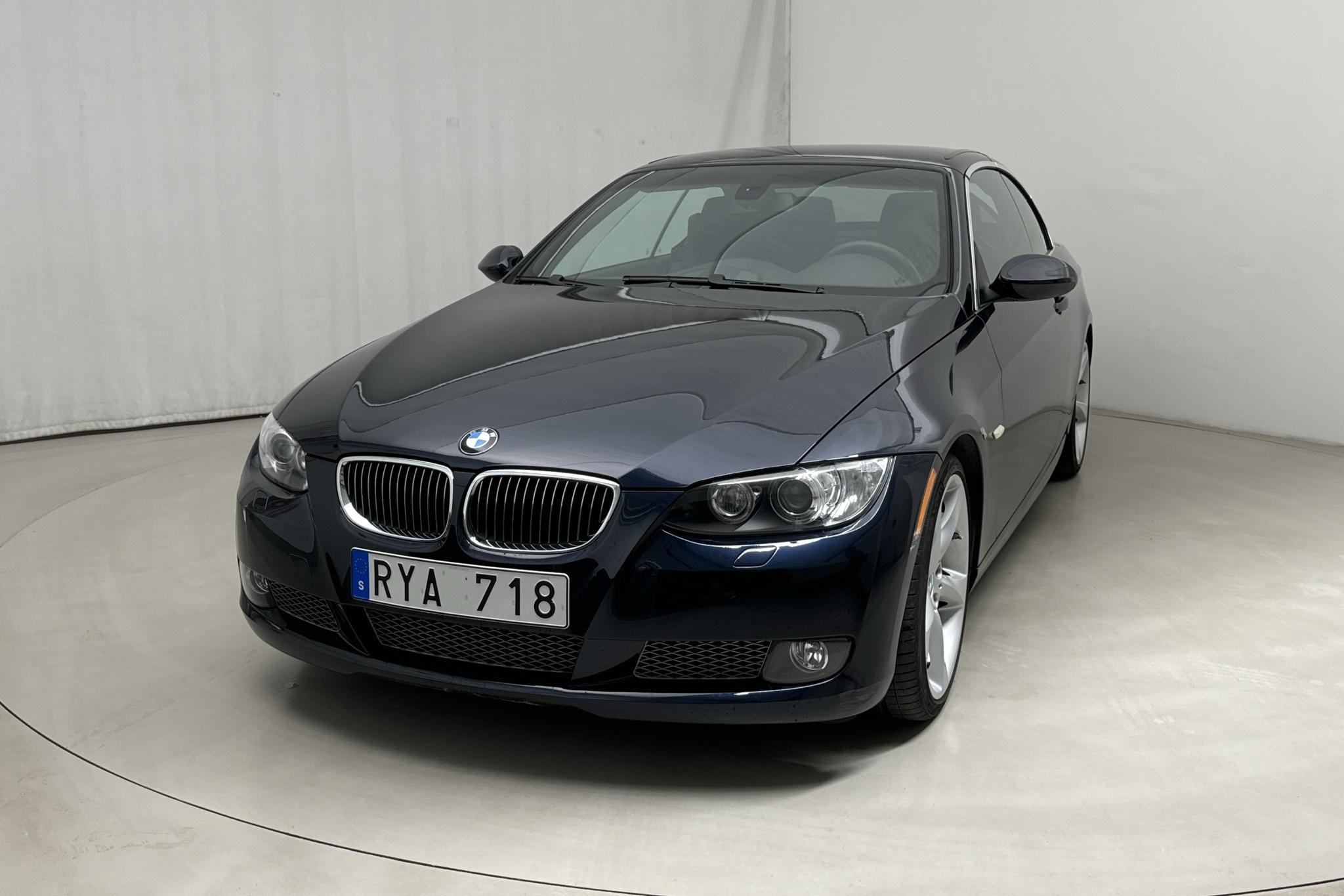 BMW 335i Cabriolet, E93 (306hk) - 63 660 km - Manualna - Dark Blue - 2009