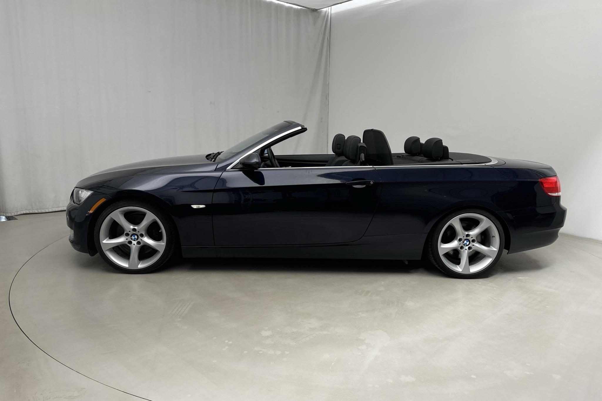 BMW 335i Cabriolet, E93 (306hk) - 63 660 km - Manual - Dark Blue - 2009