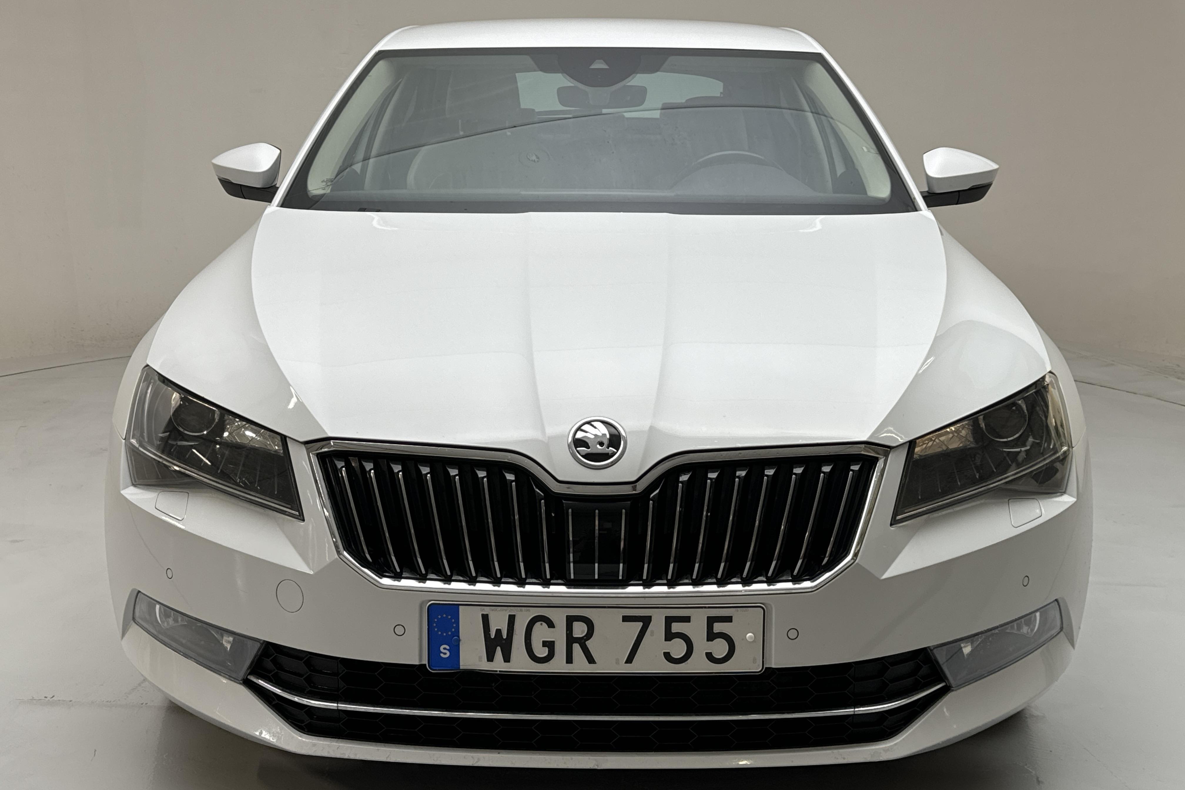 Skoda Superb 2.0 TDI 4X4 (190hk) - 18 297 mil - Automat - vit - 2017