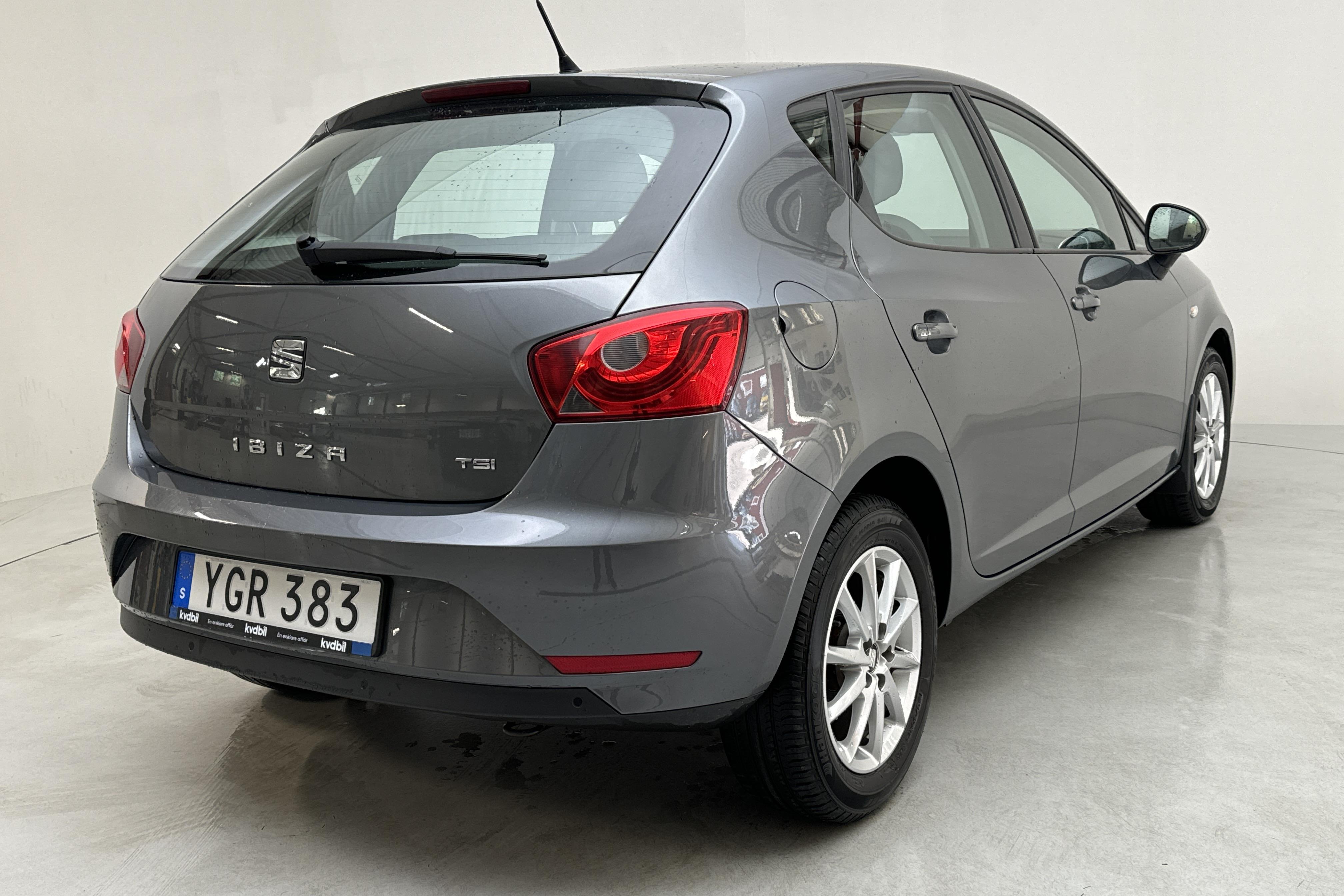 Seat Ibiza 1.2 TSI 5dr (90hk) - 60 920 km - Manual - gray - 2017