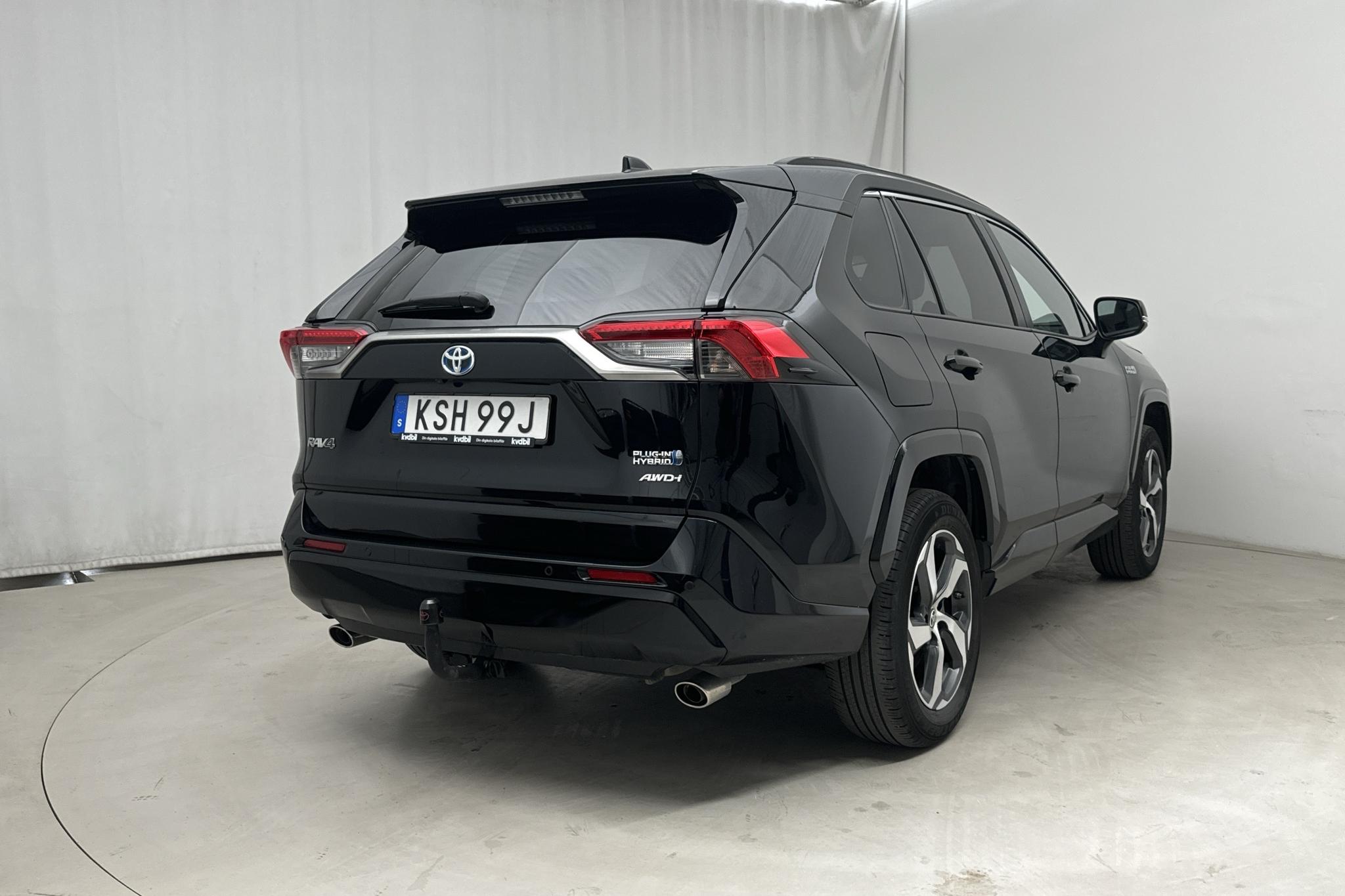 Toyota RAV4 2.5 Plug-in Hybrid AWD (306hk) - 6 530 mil - Automat - svart - 2021