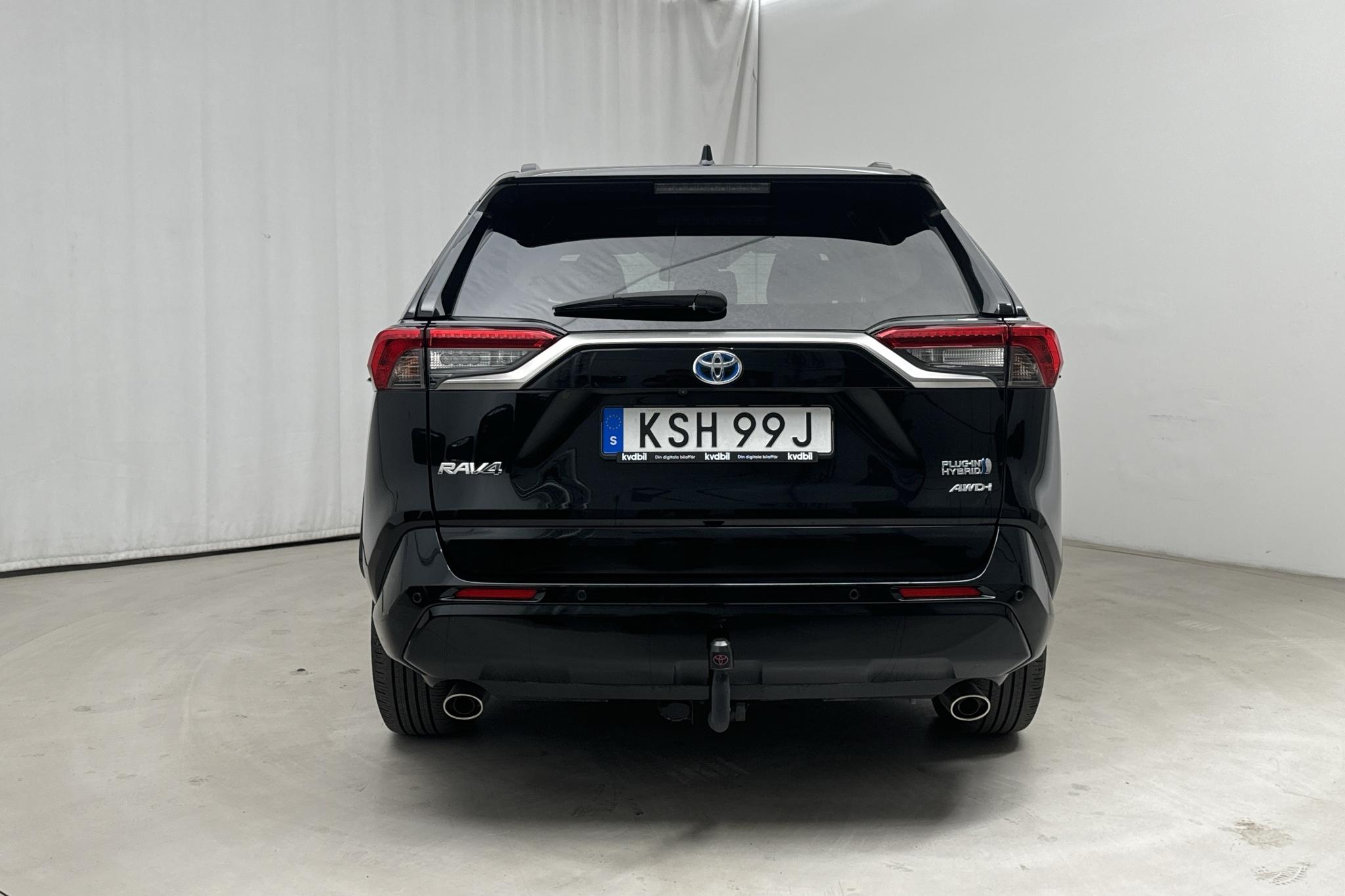 Toyota RAV4 2.5 Plug-in Hybrid AWD (306hk) - 6 530 mil - Automat - svart - 2021