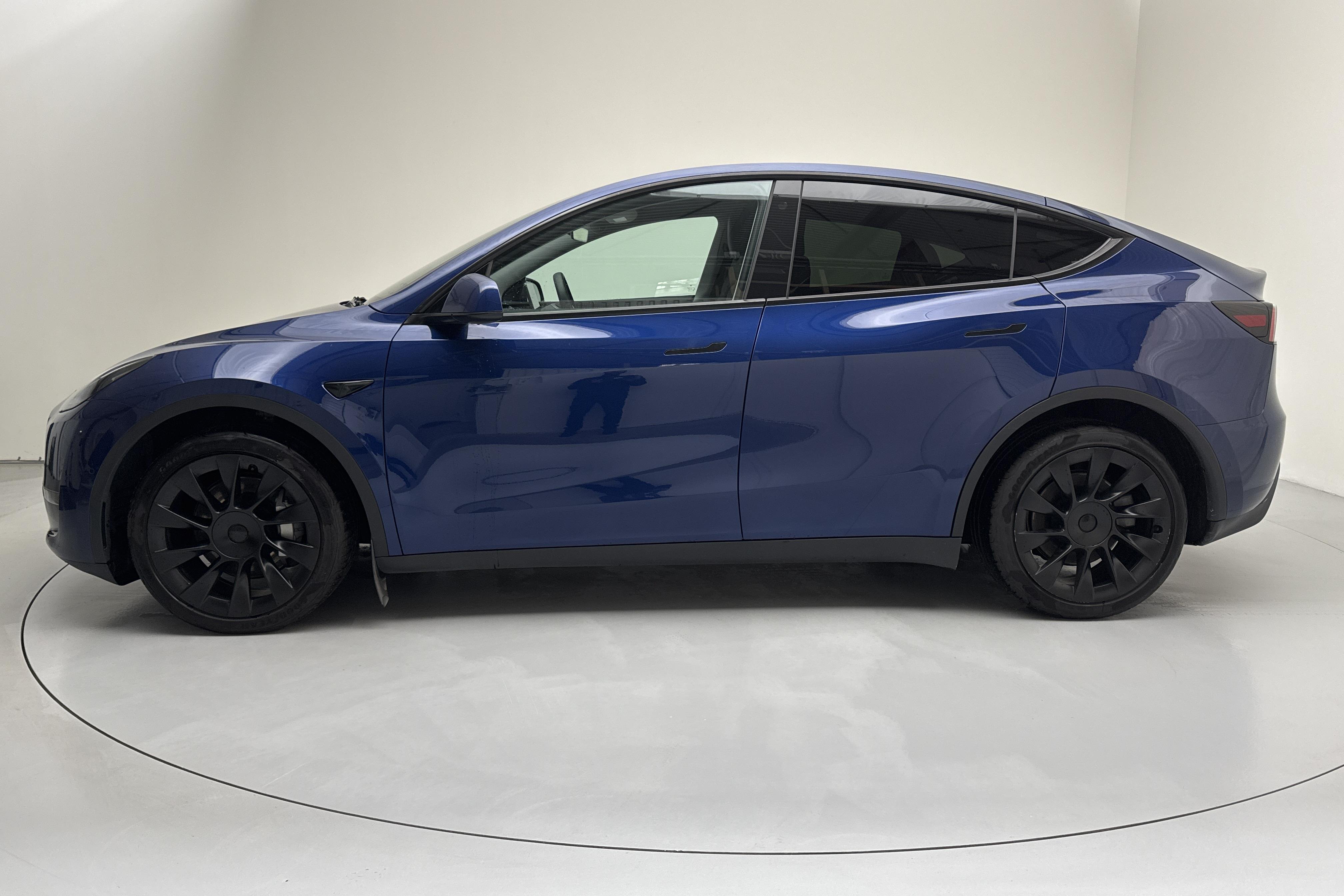 Tesla Model Y Long Range Dual Motor AWD - 78 750 km - Automaatne - sinine - 2021