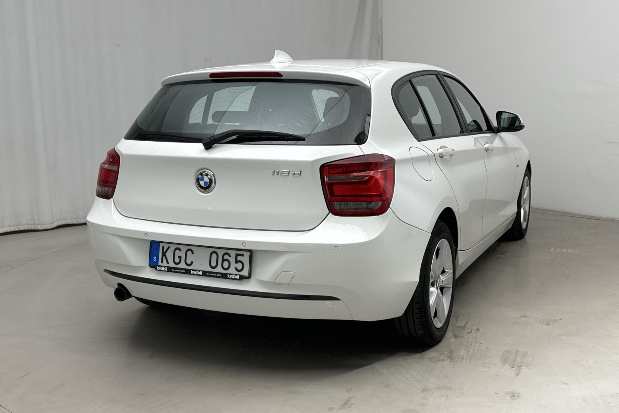 BMW 118d 5dr, F20 (143hk) - 163 680 km - Manual - white - 2013