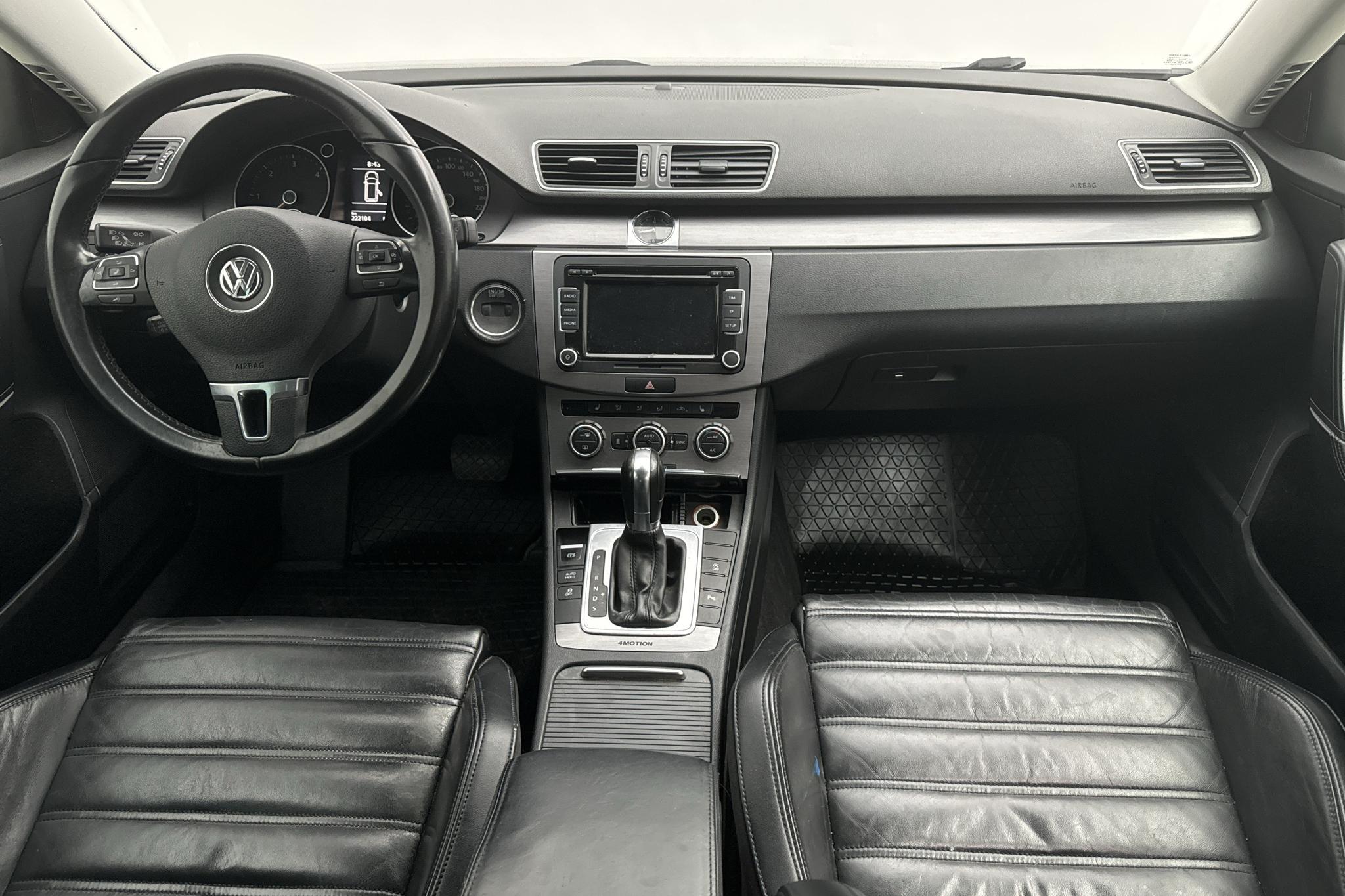 VW Passat 2.0 TDI BlueMotion Technology Variant 4Motion (177hk) - 222 110 km - Automaatne - Light Grey - 2014