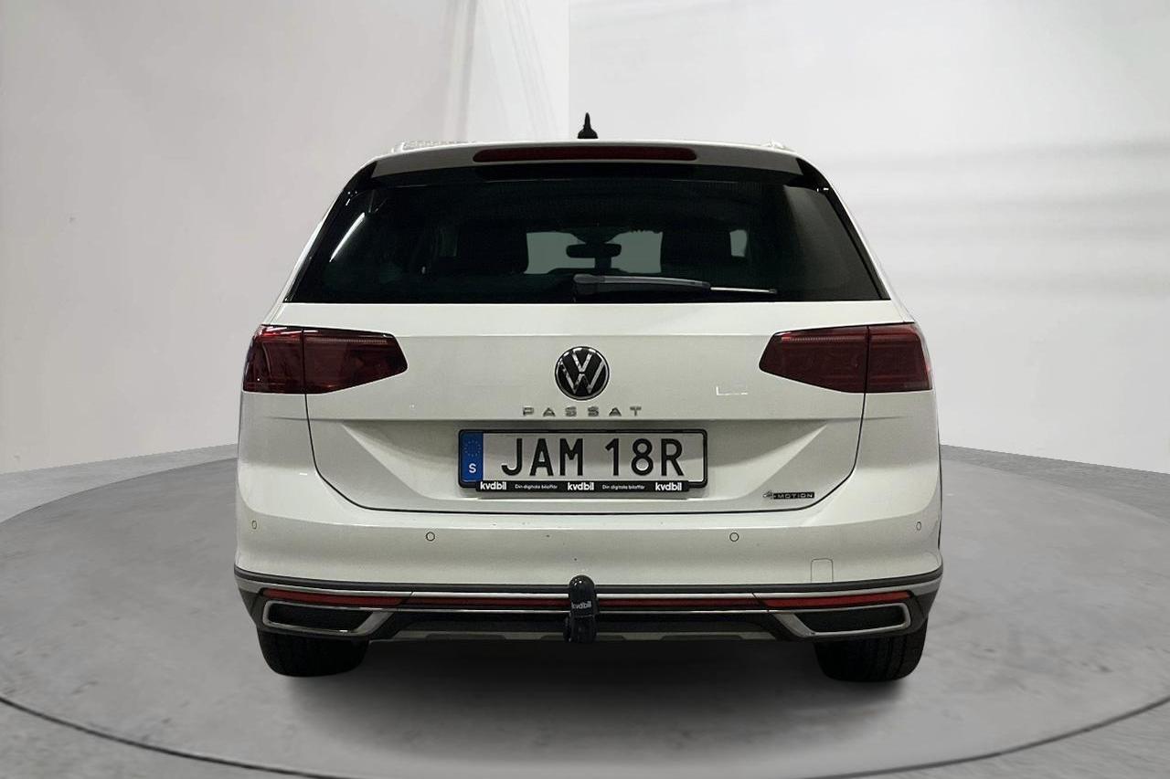 VW Passat Alltrack 2.0 TDI Sportscombi 4Motion (200hk) - 62 000 km - Automaattinen - valkoinen - 2021