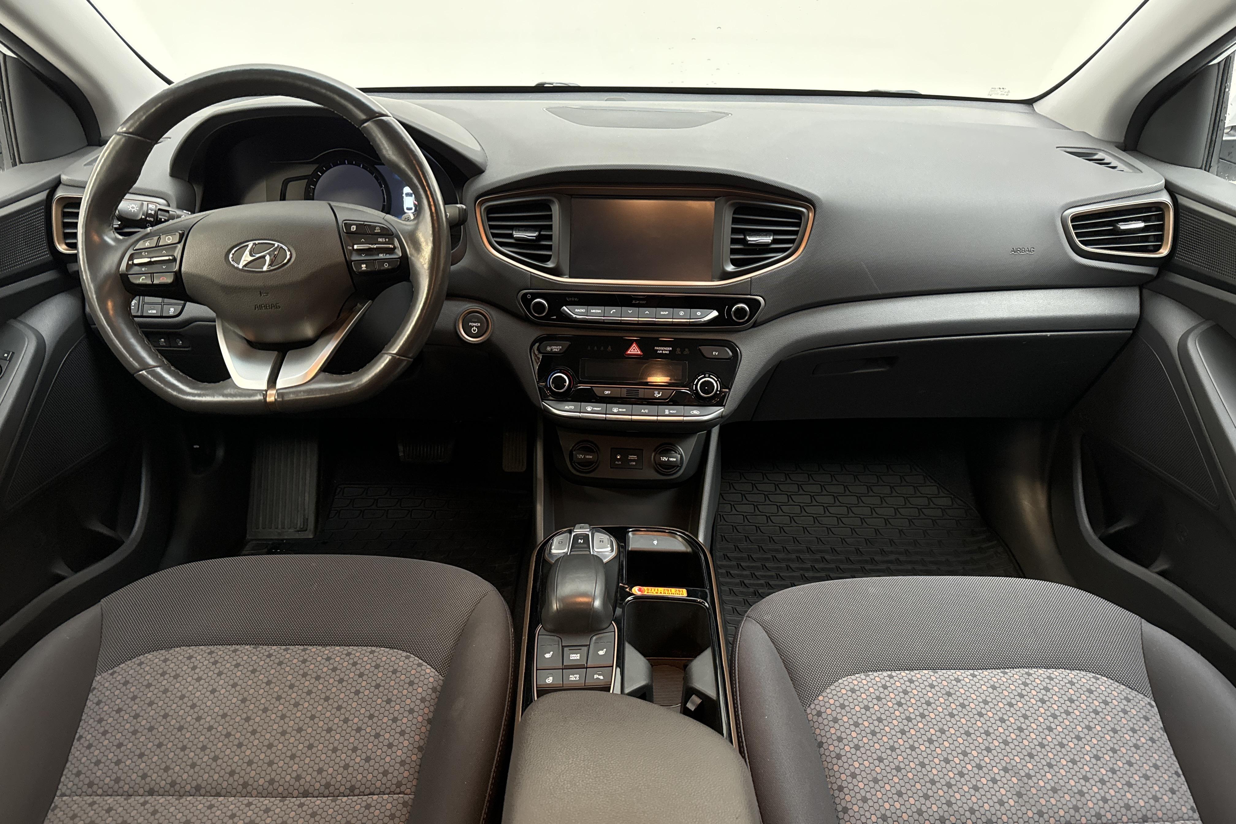 Hyundai IONIQ Electric (120hk) - 110 460 km - Automaatne - 2019