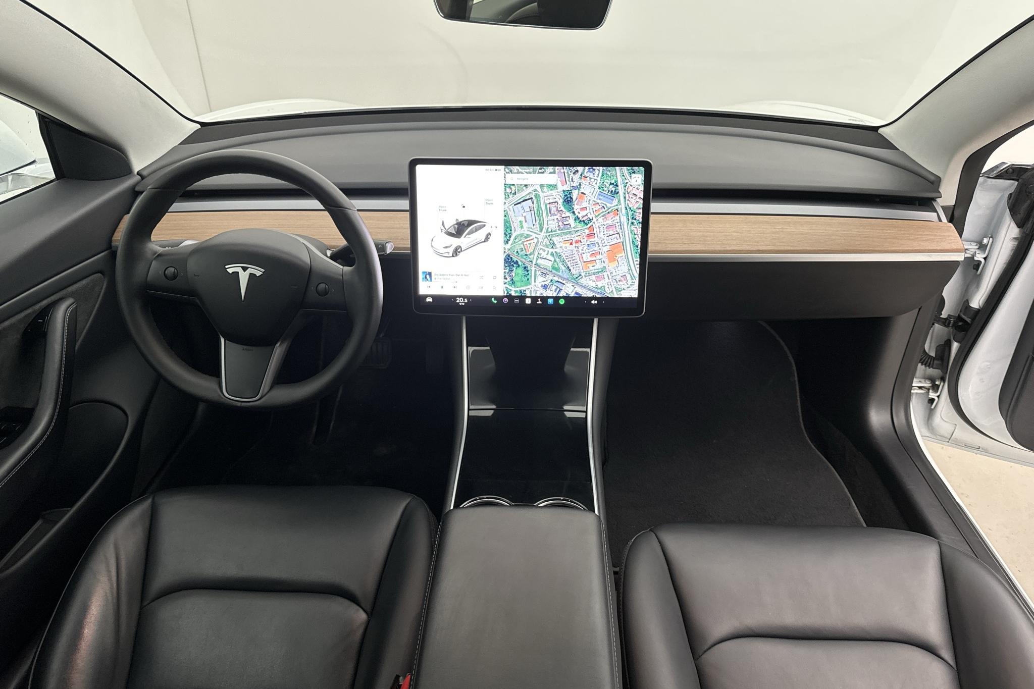 Tesla Model 3 Long Range Dual Motor AWD - 105 190 km - Automaattinen - valkoinen - 2020