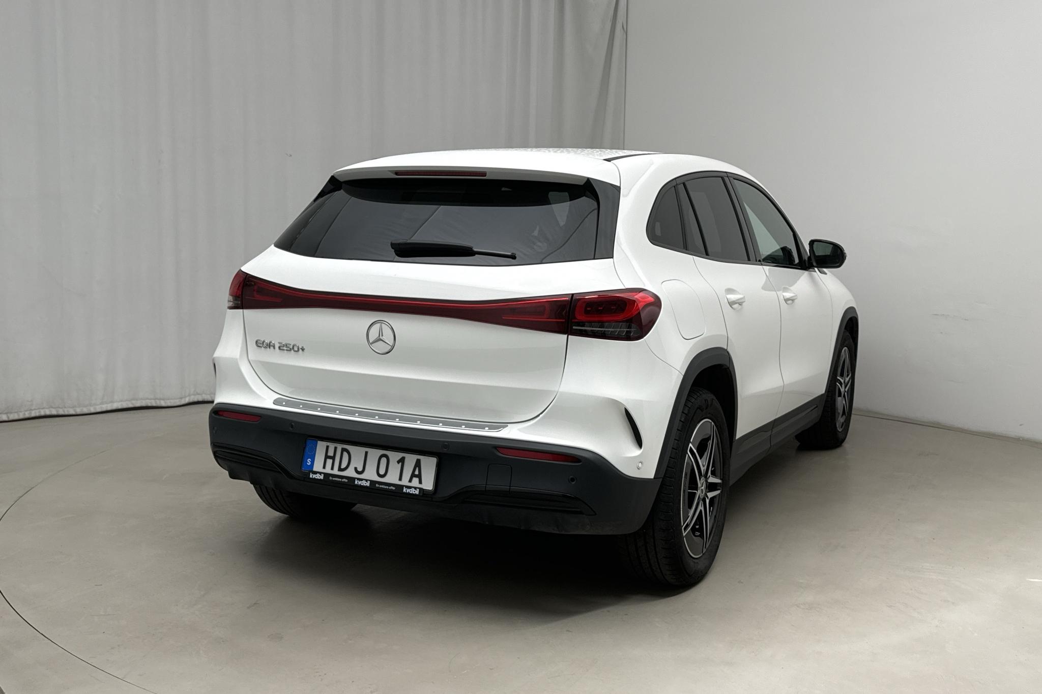 Mercedes EQA 250+ H243 (190hk) - 22 930 km - Automatyczna - biały - 2023