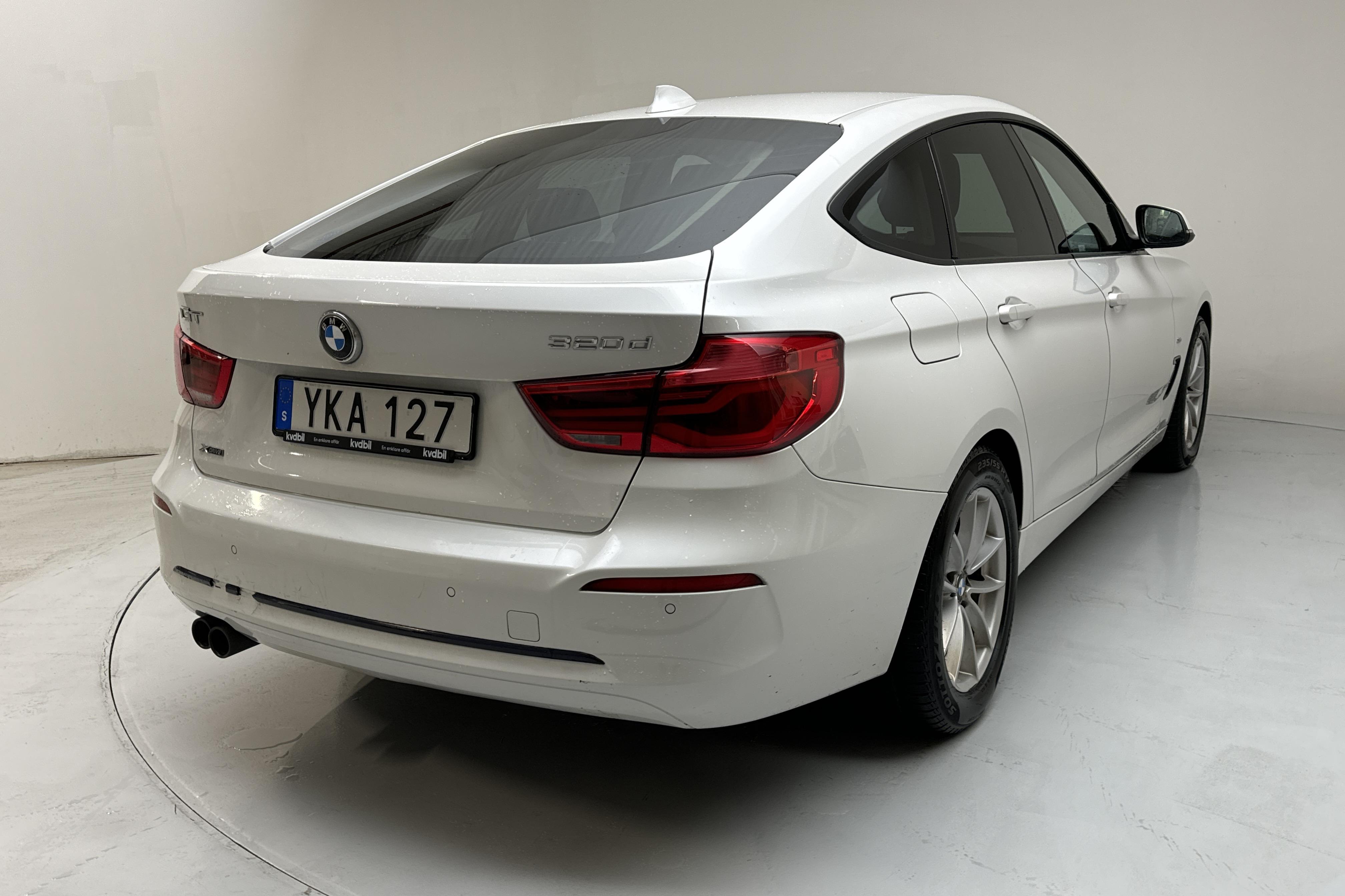 BMW 320d GT xDrive, F34 (190hk) - 148 440 km - Automaatne - valge - 2017