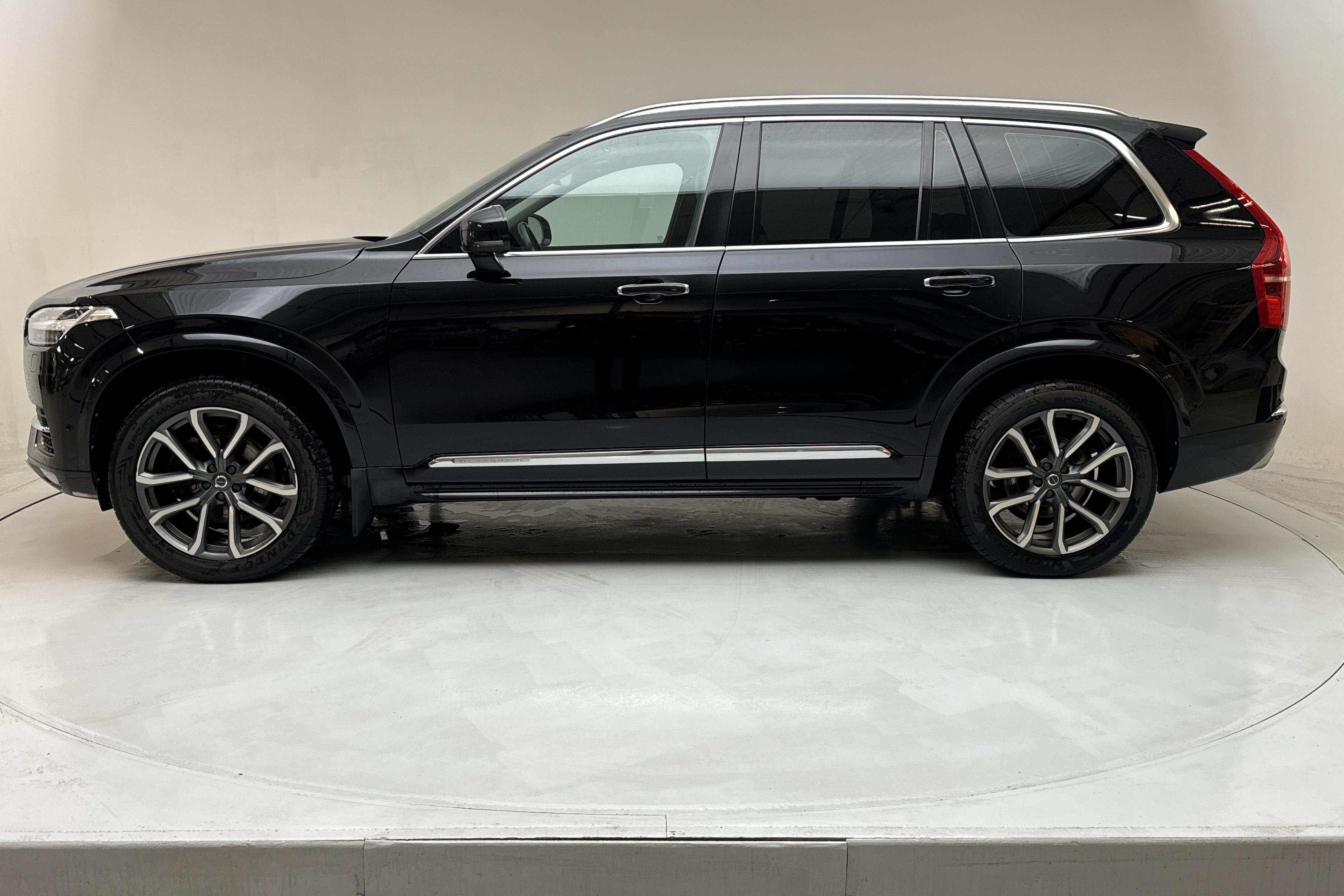 Volvo XC90 D5 AWD (235hk) - 155 190 km - Automatyczna - czarny - 2018