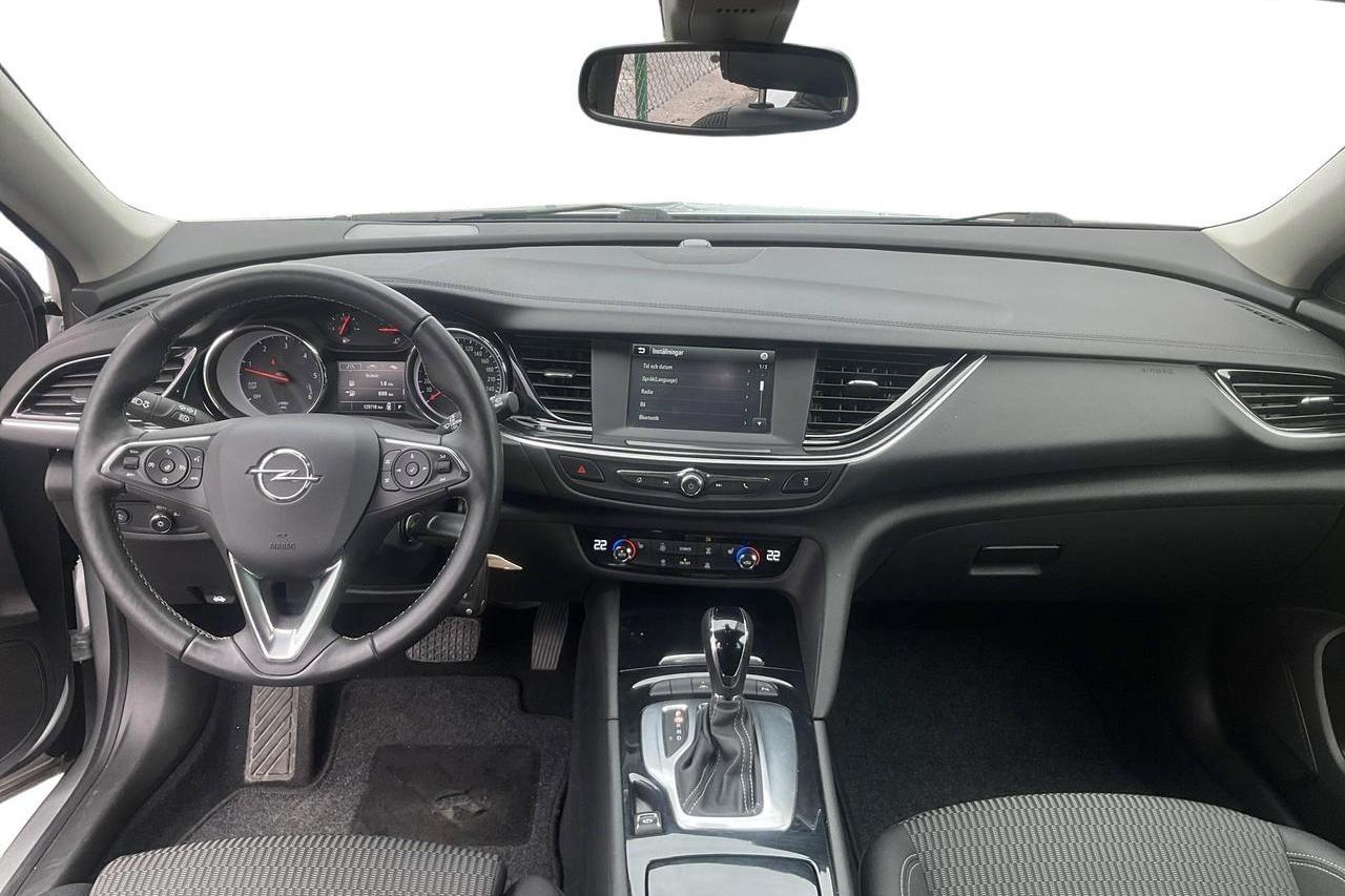 Opel Insignia 2.0 CDTI Sports Tourer (170hk) - 129 720 km - Automatyczna - srebro - 2020