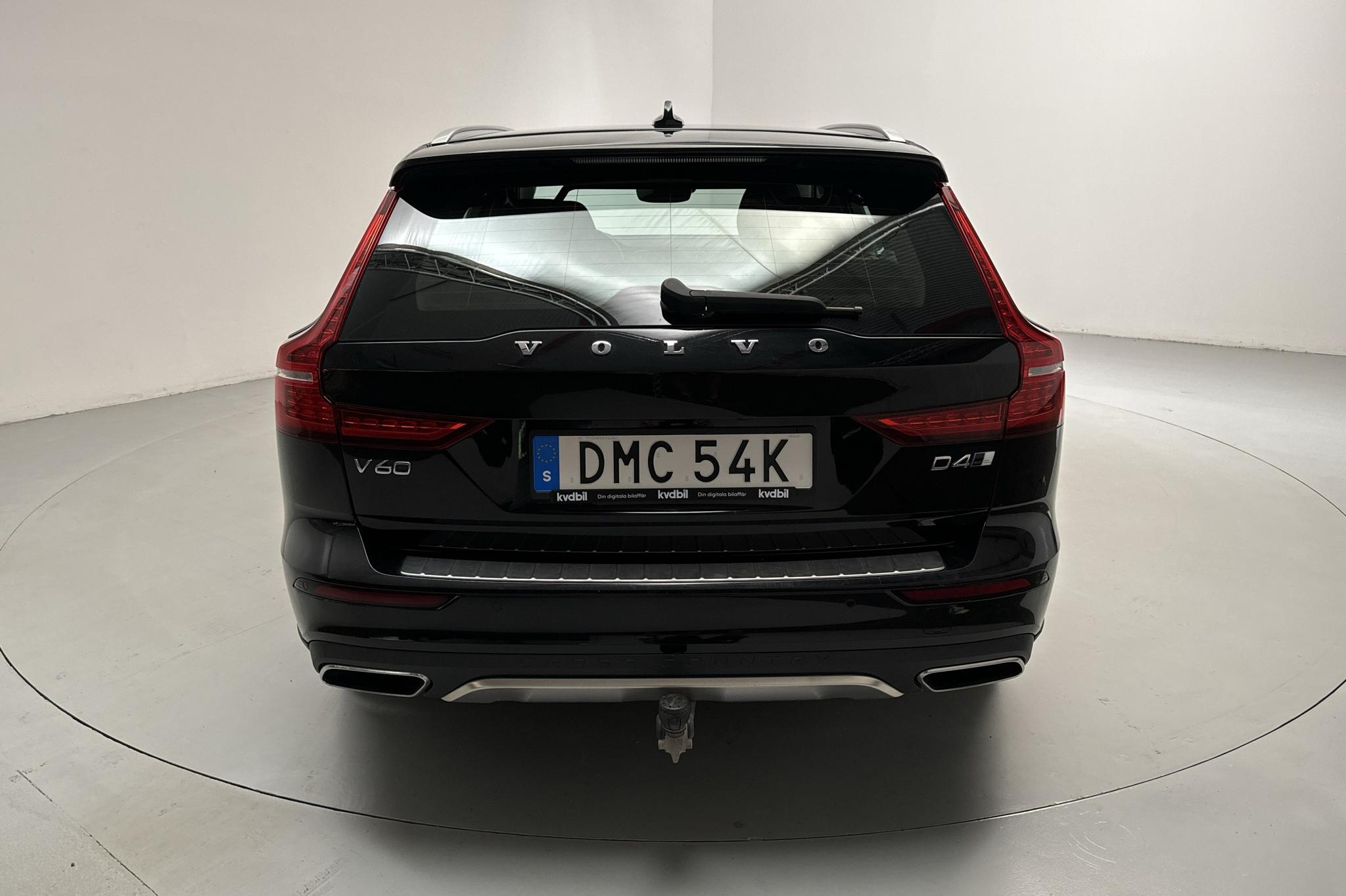 Volvo V60 D4 Cross Country AWD (190hk) - 132 200 km - Automatic - black - 2019