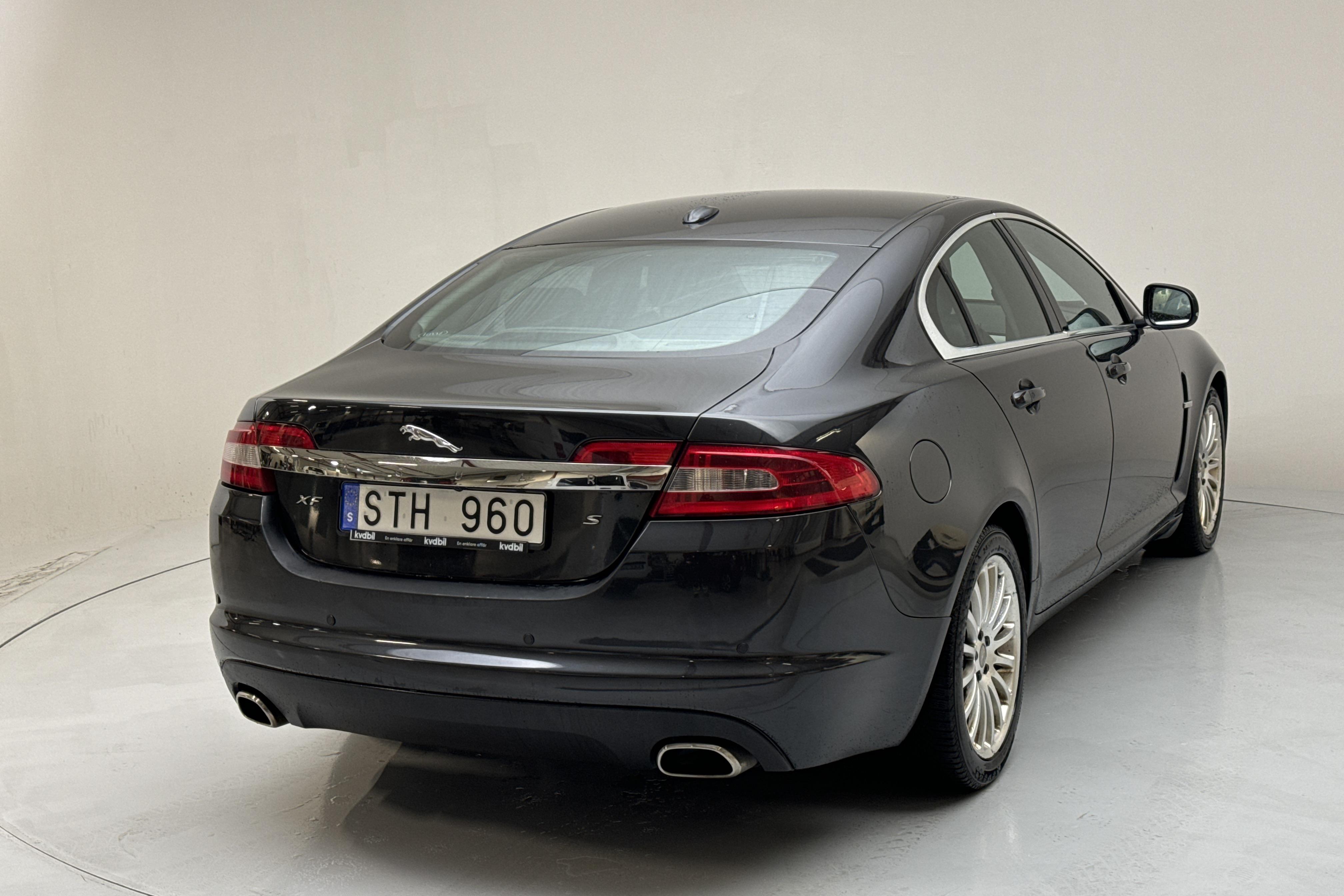 Jaguar XF 3.0 DS (275hk) - 225 280 km - Automatyczna - szary - 2011