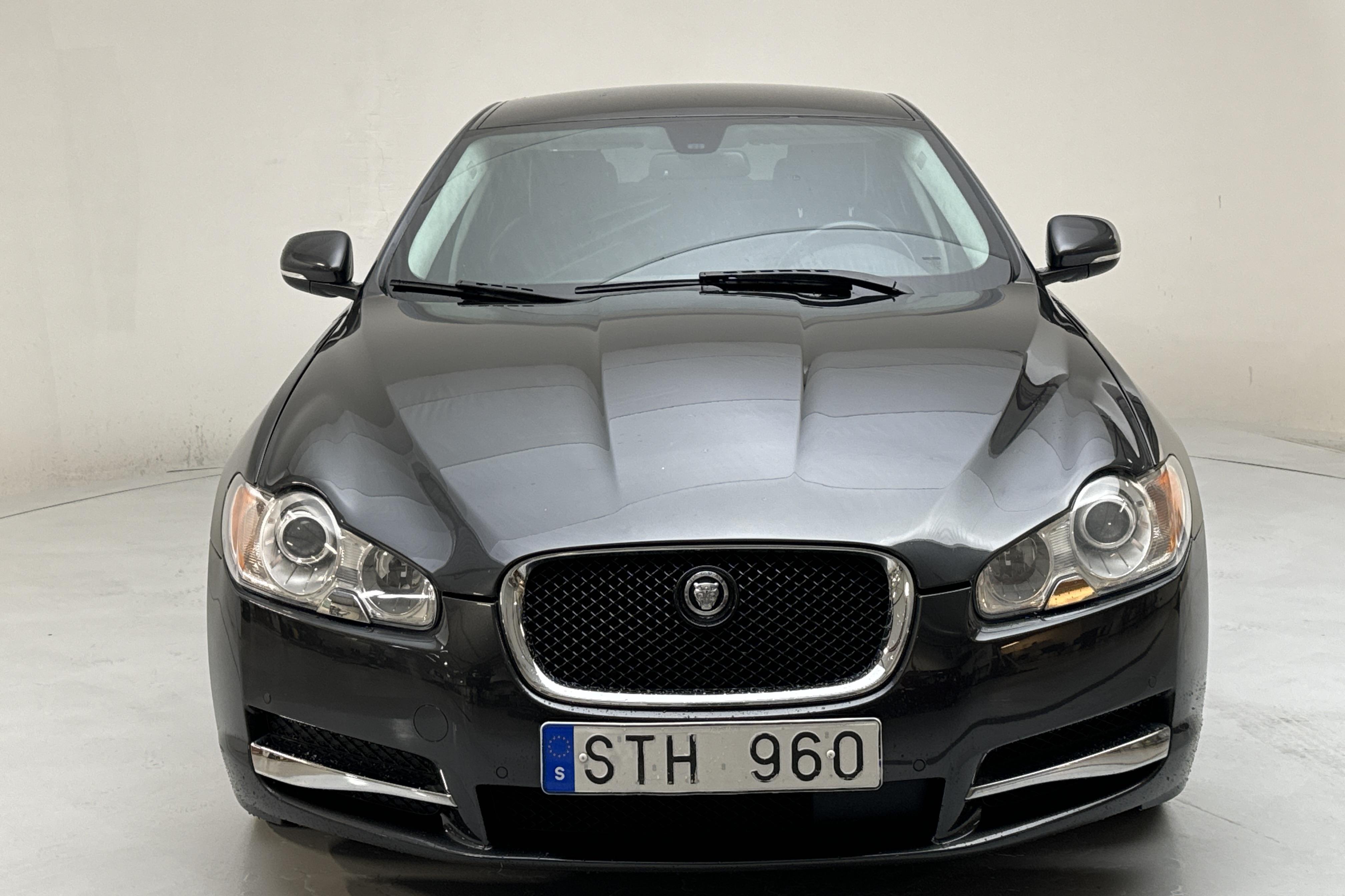 Jaguar XF 3.0 DS (275hk) - 22 528 mil - Automat - grå - 2011